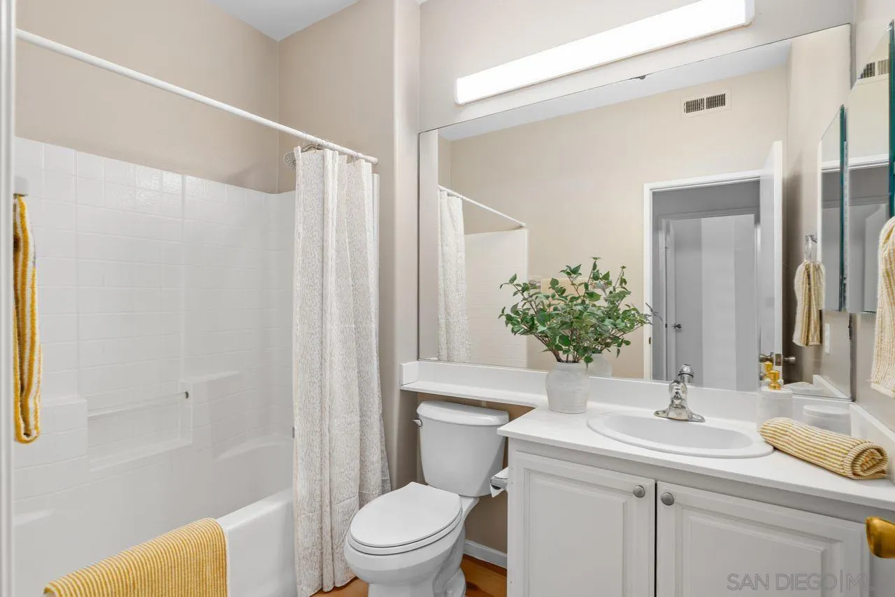 Photo #38: 260019913 Listing: Photo #38