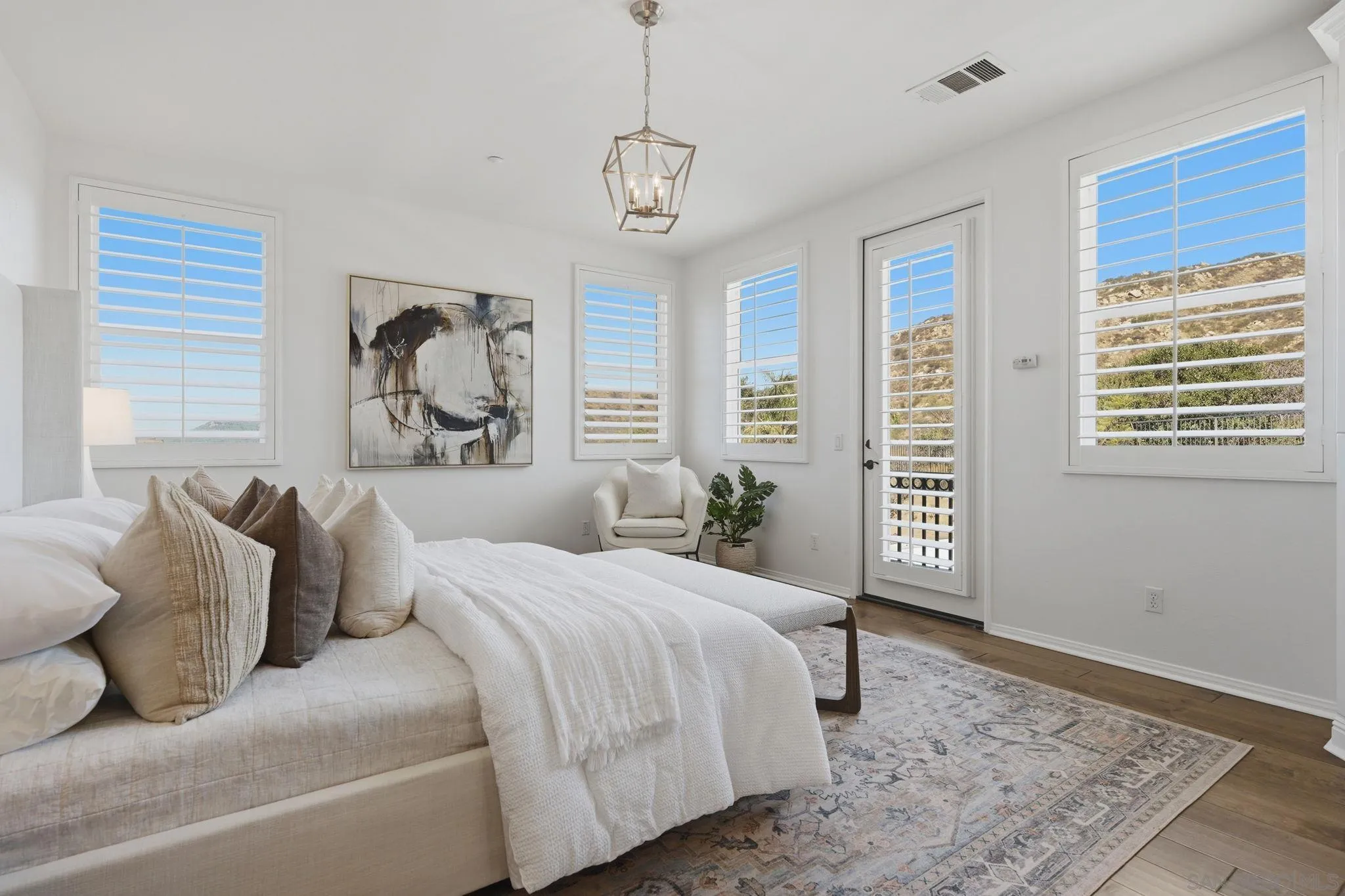 https://cdn.realtyfeed.com/cdn/127/260019915/4dd6fb3249dc3a0a05e5c2ba5df38792.webp