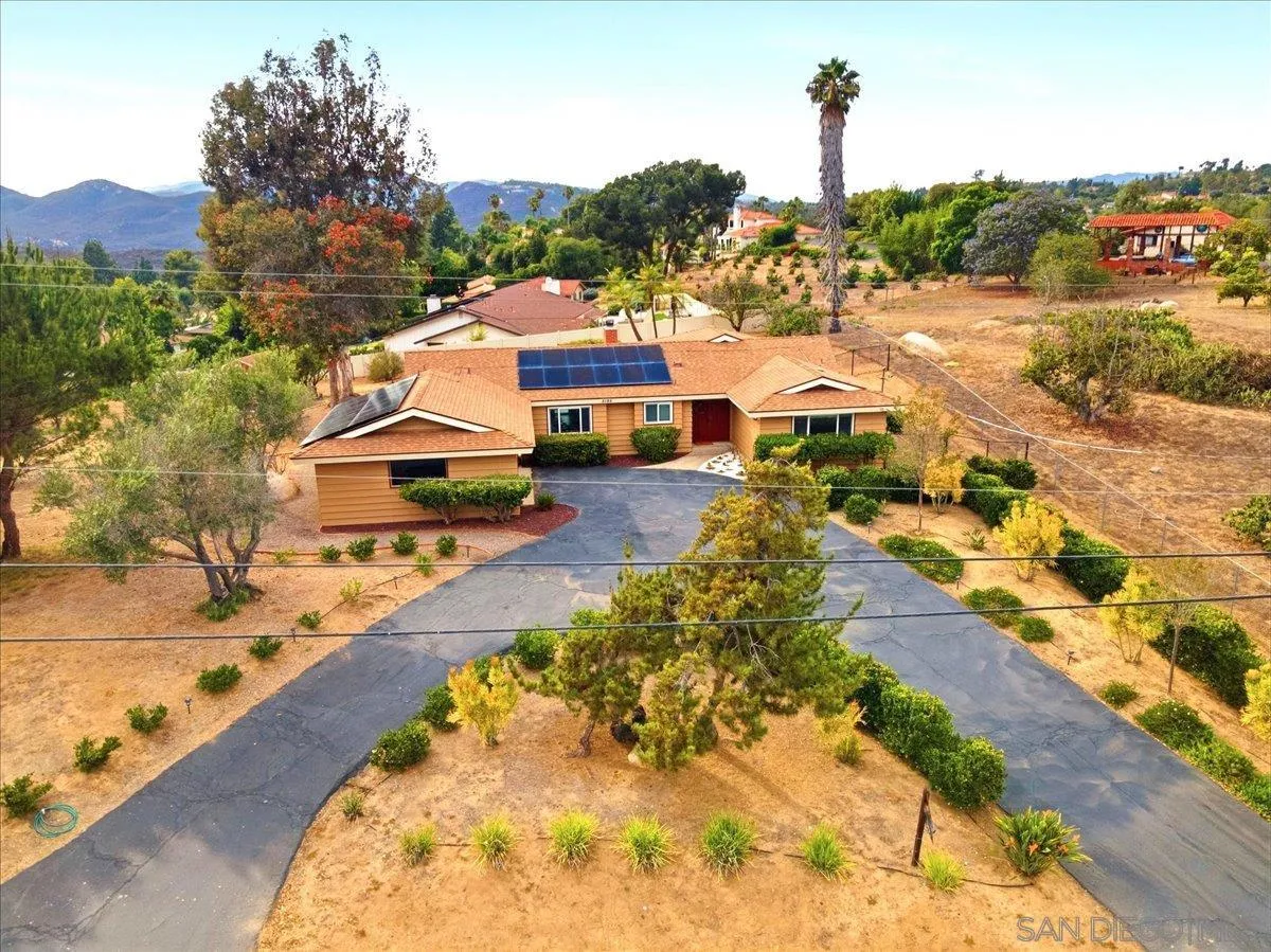 3195 Purer, Escondido, CA 92029 - Photo 2 of 28, Escondido, CA