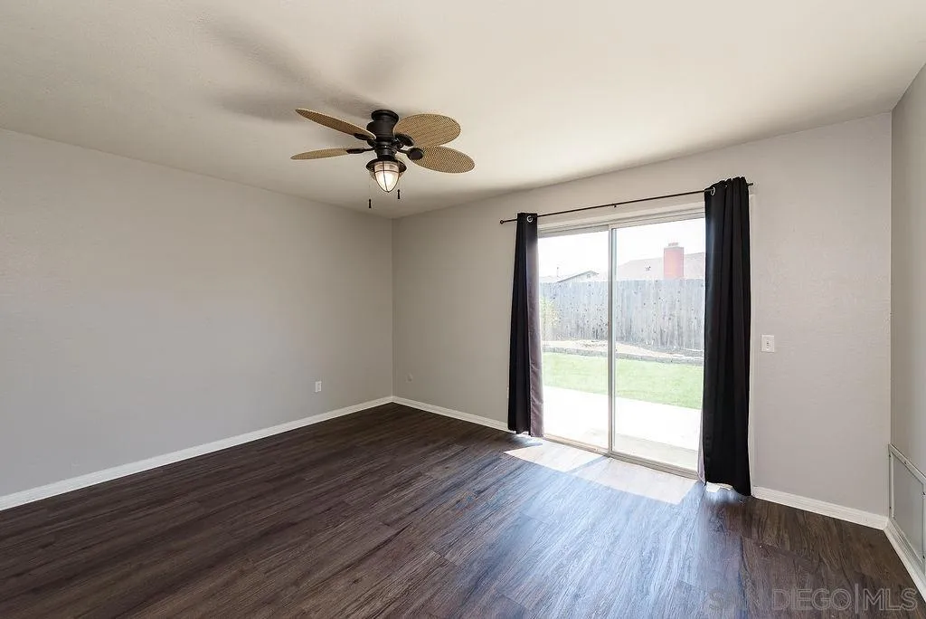 https://cdn.realtyfeed.com/cdn/127/260019917/3623e7f9eead1569f3f46e491dd70d11.webp