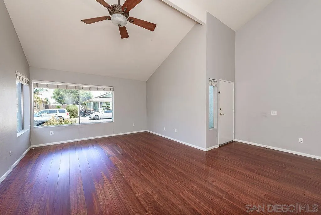 https://cdn.realtyfeed.com/cdn/127/260019917/8de7abc88fe2548fdd432dbaa586349b.webp