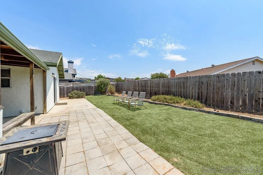 https://cdn.realtyfeed.com/cdn/127/260019917/930d59528d1fd3f5268f05a1c2f39783.webp