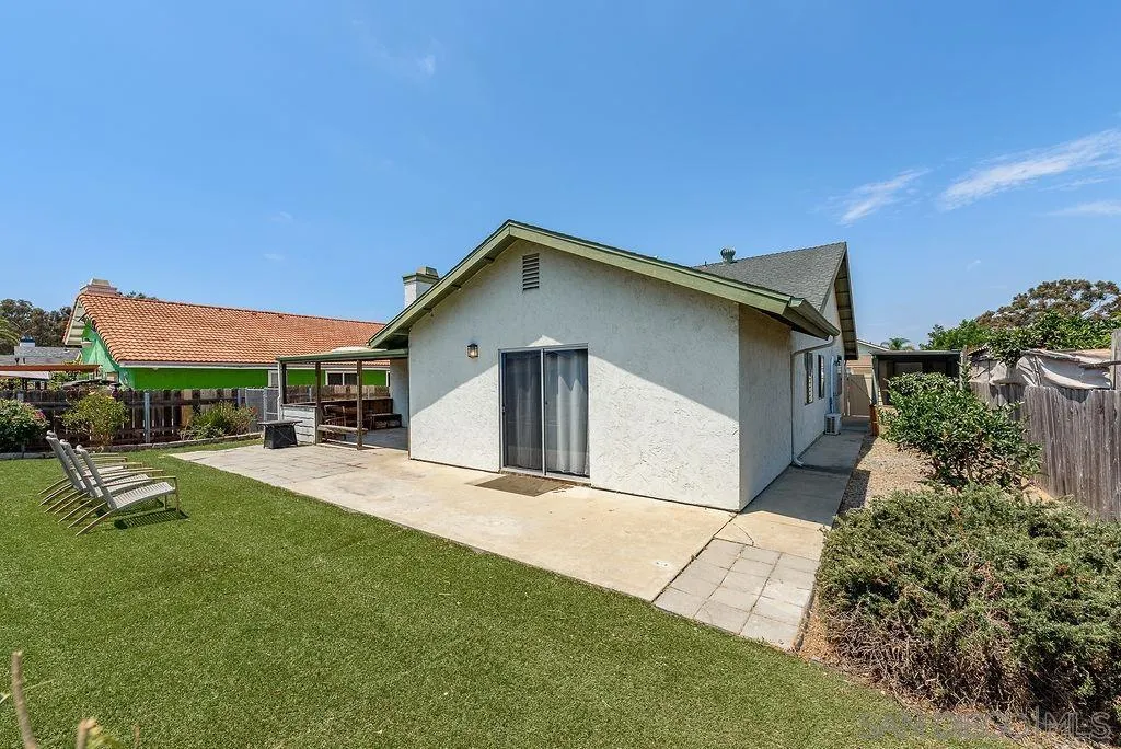 https://cdn.realtyfeed.com/cdn/127/260019917/d7483217b66cceeebe0f1098d88958bc.webp