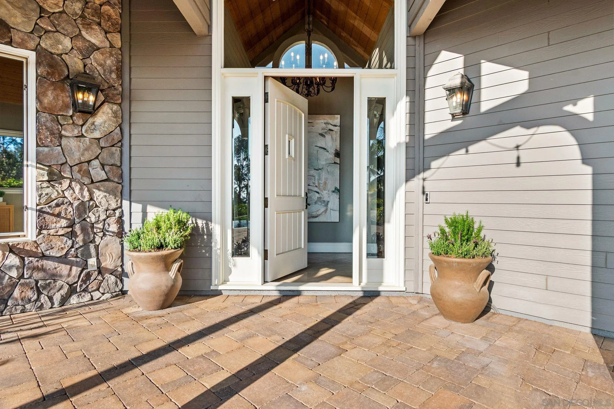 https://cdn.realtyfeed.com/cdn/127/260019922/31f43cc26df2a2c70c2d2d60a800151d.webp