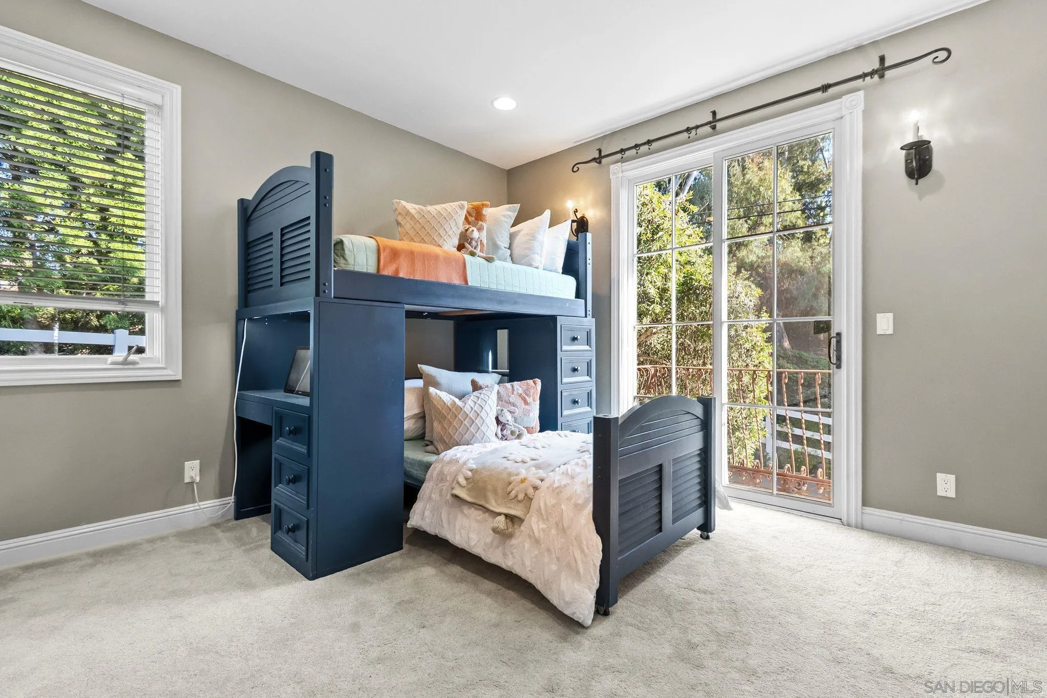 https://cdn.realtyfeed.com/cdn/127/260019922/354e142ea0bb93a35c3a351ccdd31933.webp