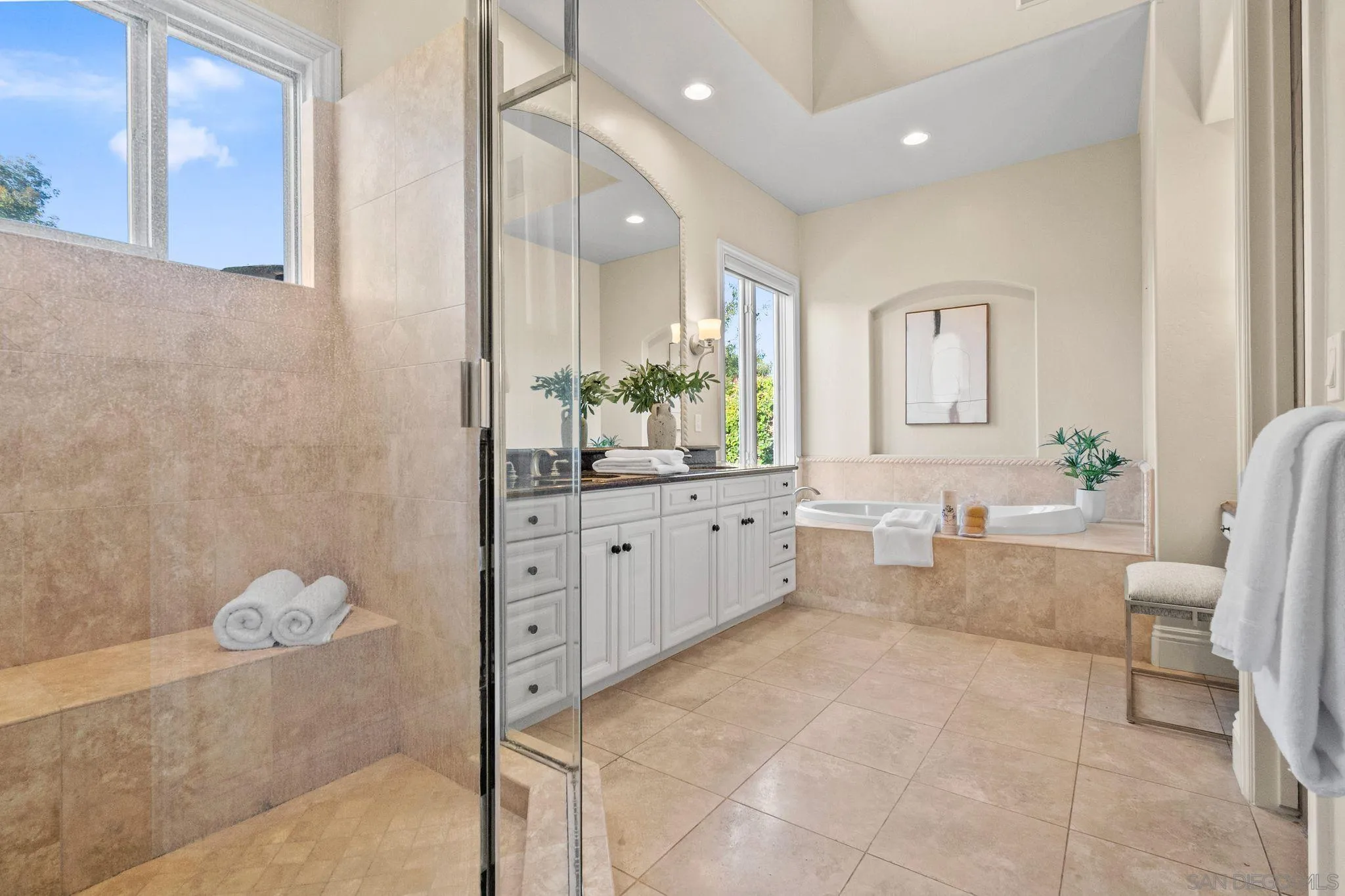 https://cdn.realtyfeed.com/cdn/127/260019922/9f0a3b39fe341e1c992acb34bf8df34e.webp