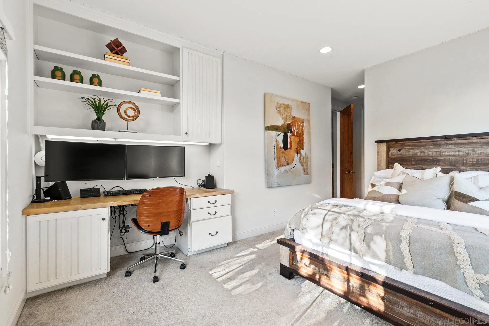 https://cdn.realtyfeed.com/cdn/127/260019922/aa4d58cadc061350a96604f7d78ca361.webp