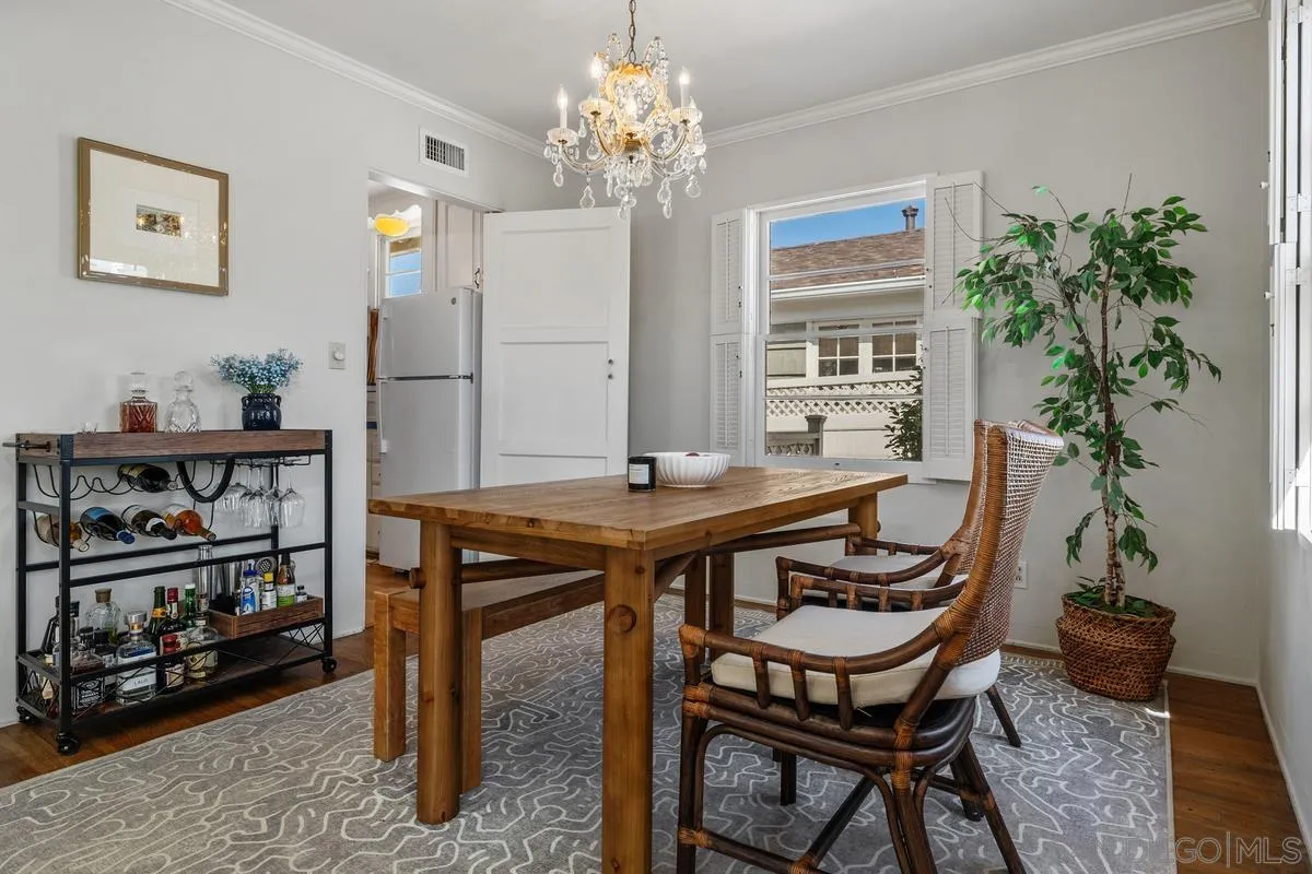 https://cdn.realtyfeed.com/cdn/127/260019923/51064b21d5af7e75ce8825a46b81965a.webp
