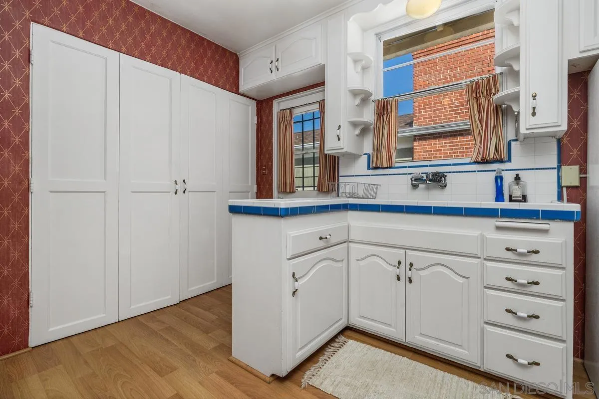 https://cdn.realtyfeed.com/cdn/127/260019923/686f15c18f283f86f685e91a3d933596.webp
