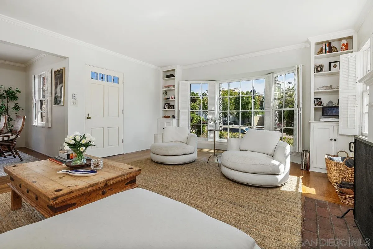 https://cdn.realtyfeed.com/cdn/127/260019923/d1b3168b0428d05f4cfc8d1efb35734d.webp