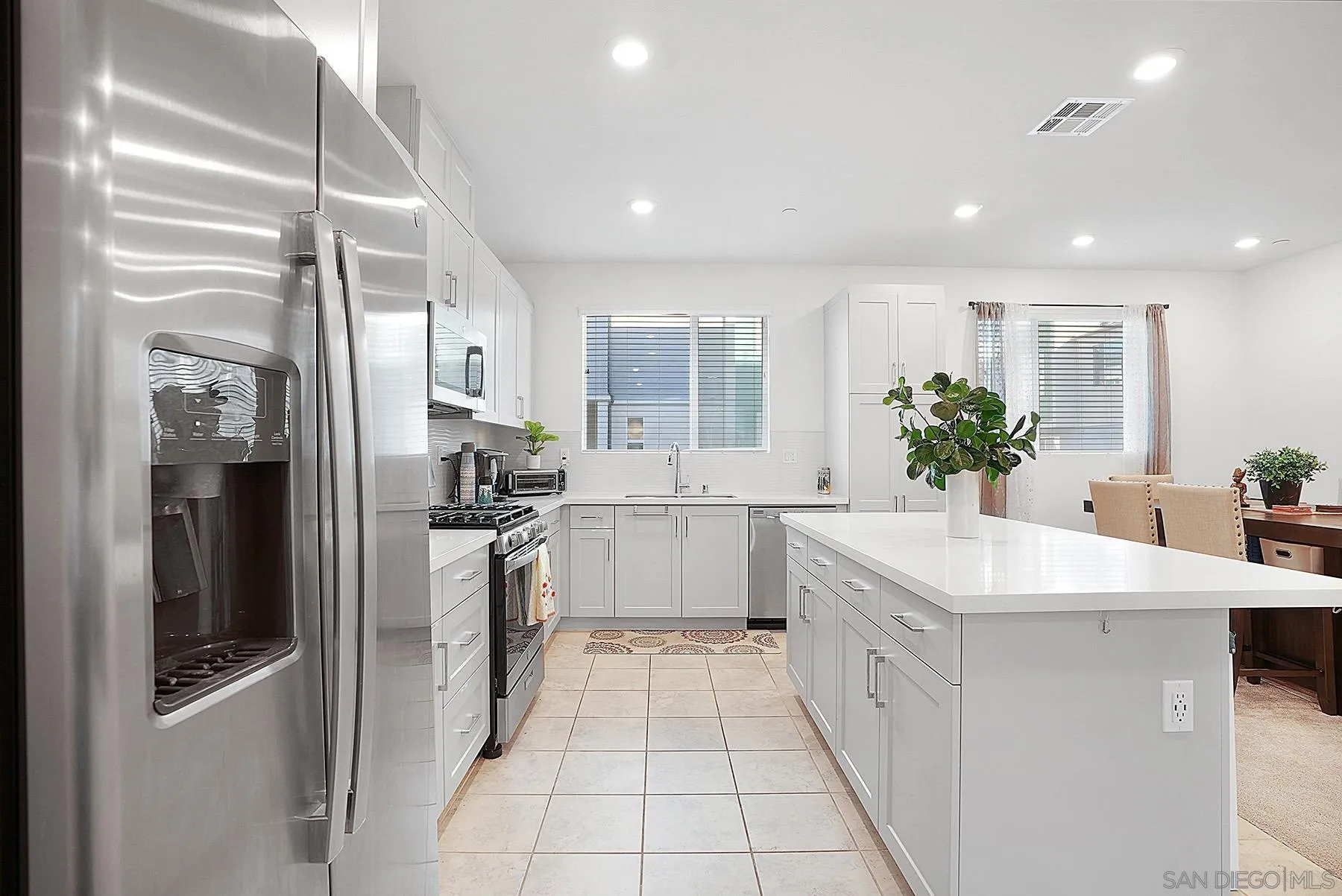 Photo #9: 260019924 Listing: Photo #9