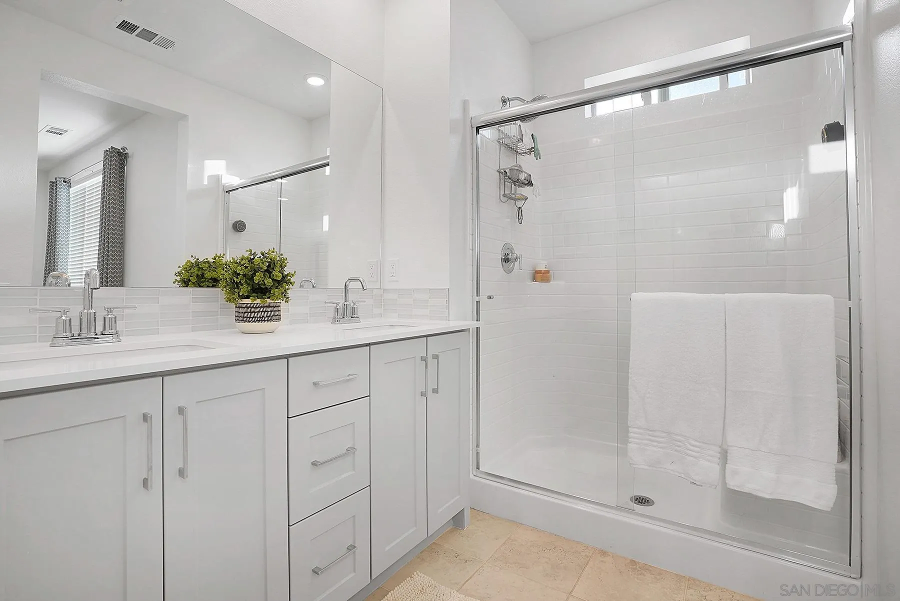 Photo #19: 260019924 Listing: Photo #19