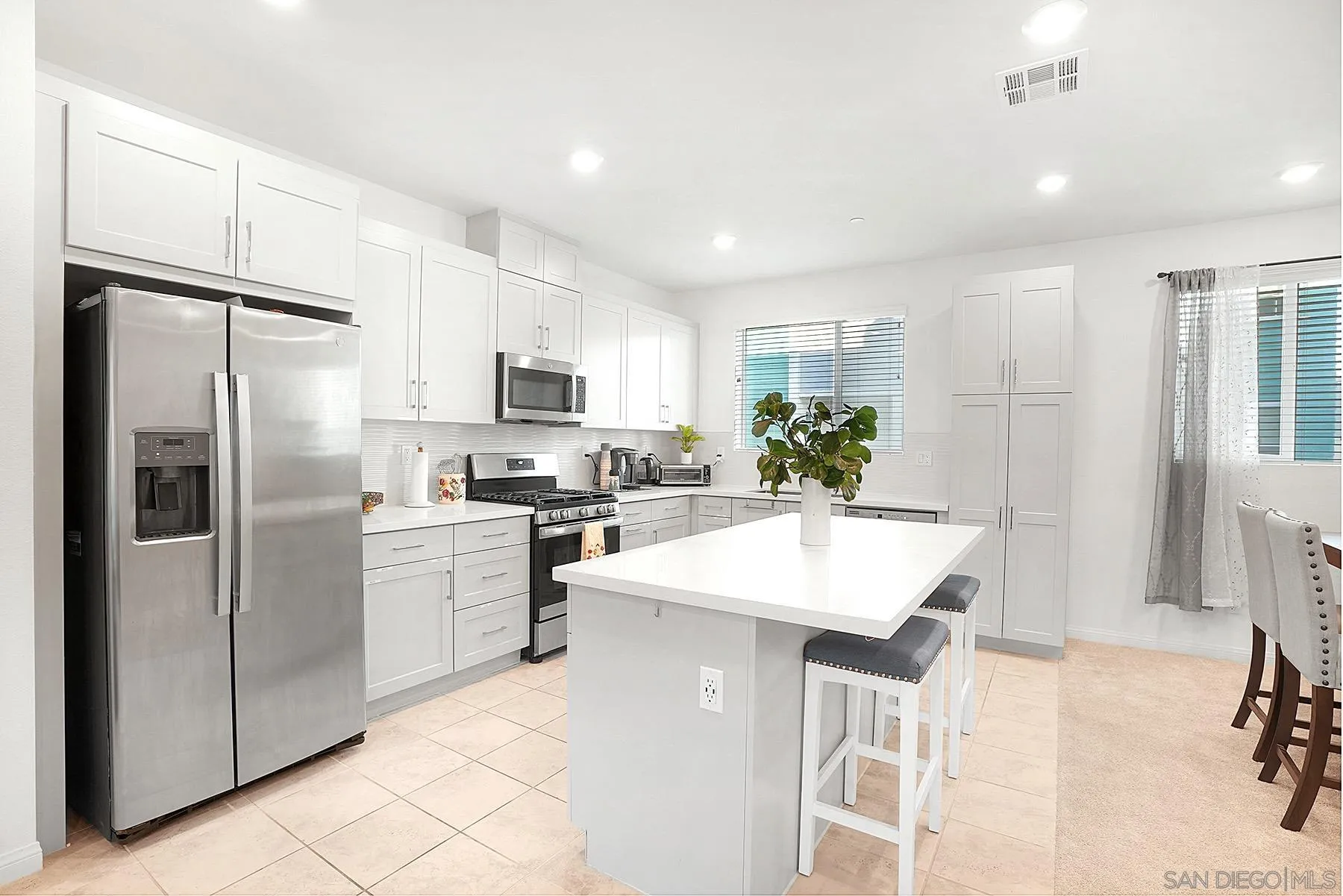 Photo #11: 260019924 Listing: Photo #11