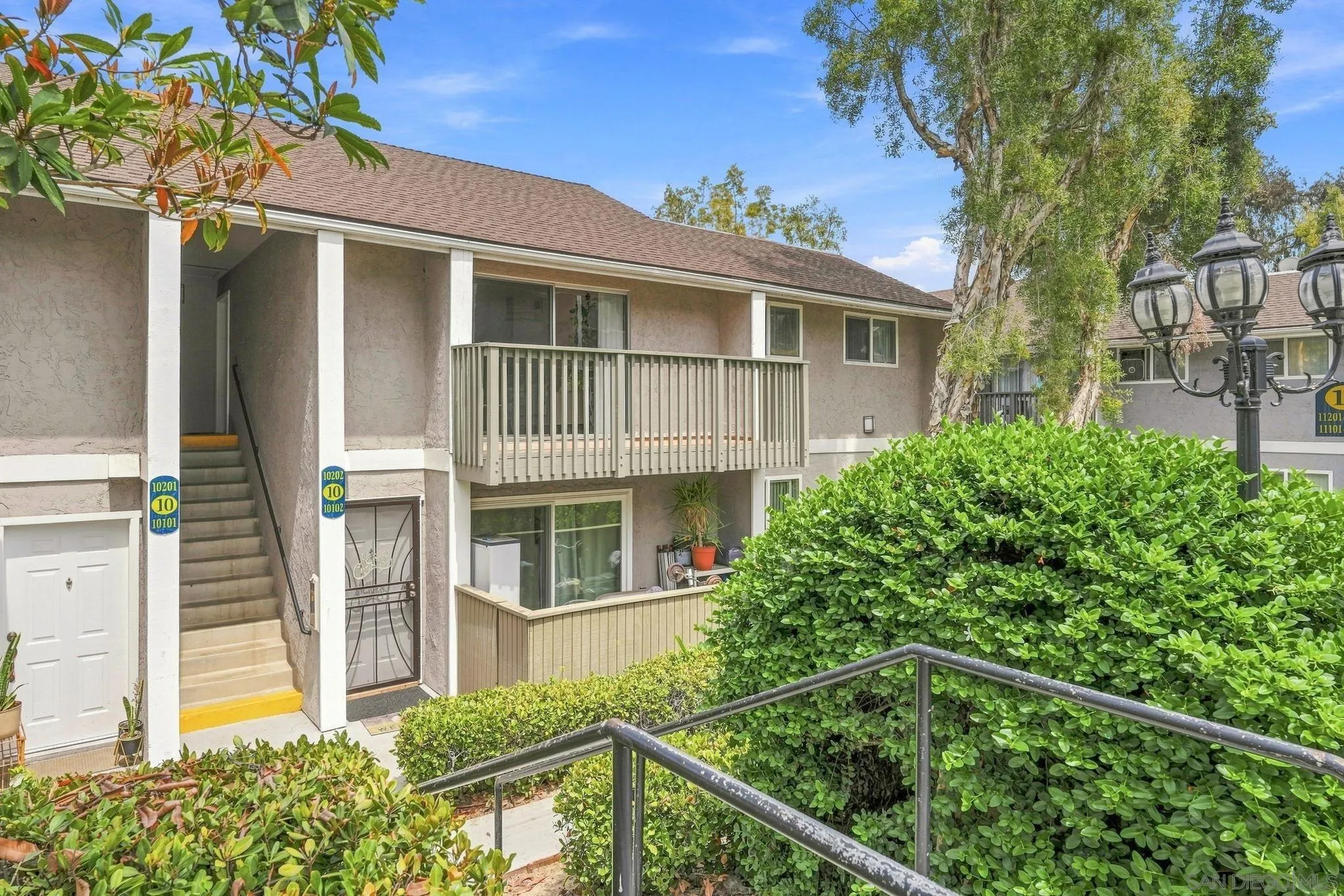 Photo #1: 260019926 Listing: Photo #1