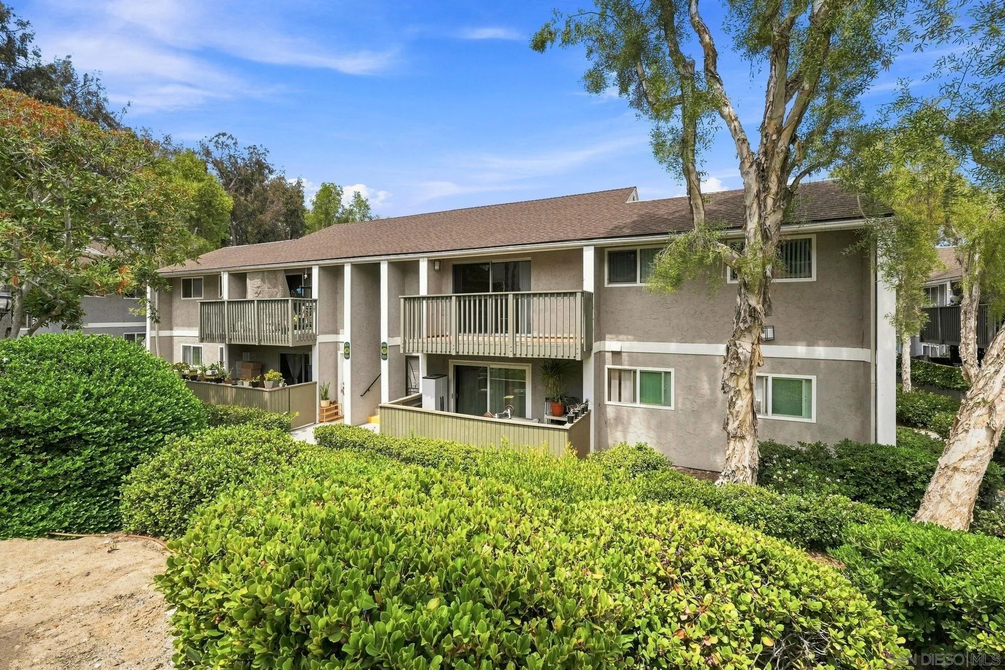 Photo #2: 260019926 Listing: Photo #2
