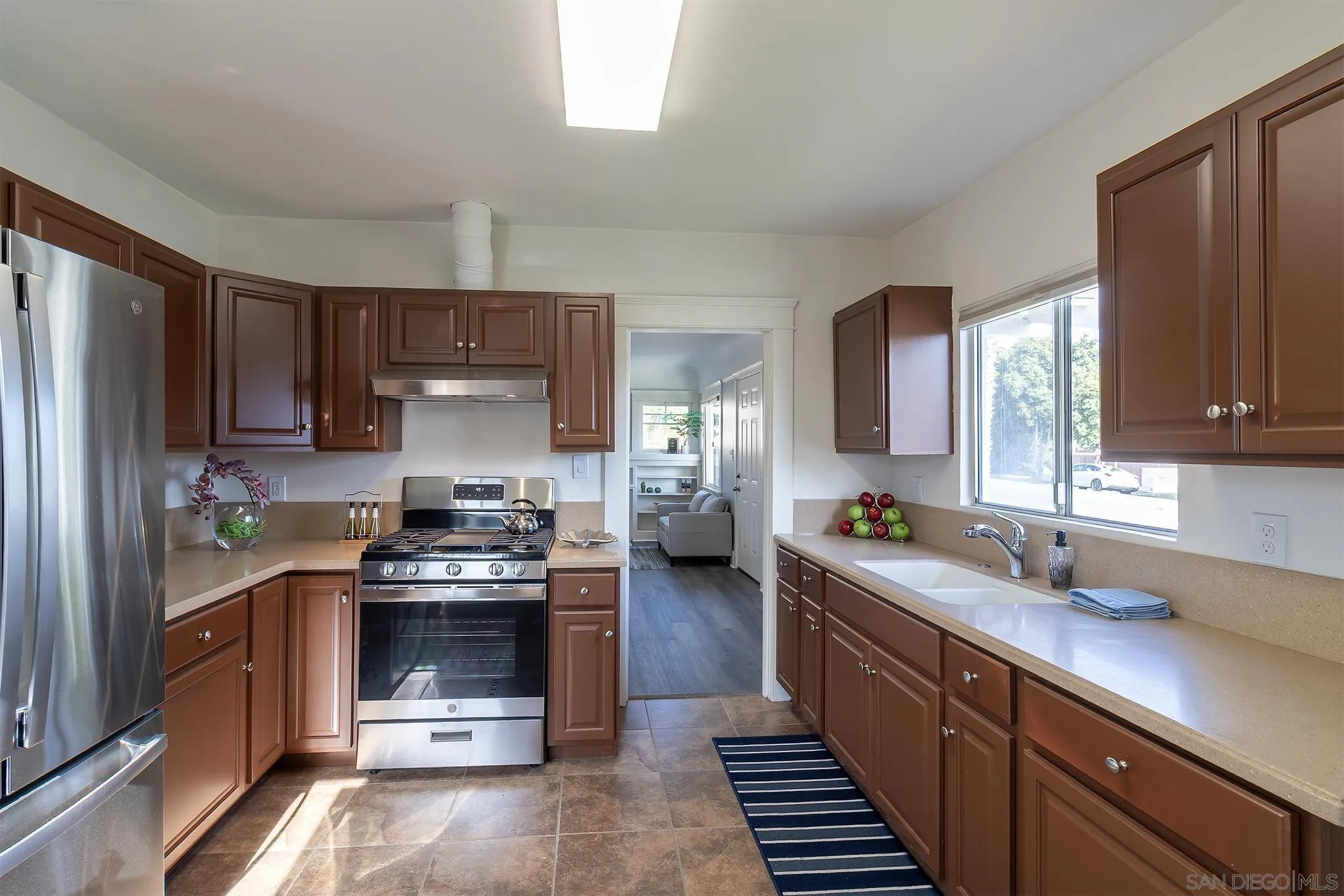 https://cdn.realtyfeed.com/cdn/127/260019927/2fd19468d0f00f14eb8783e1a9e9e91d.webp