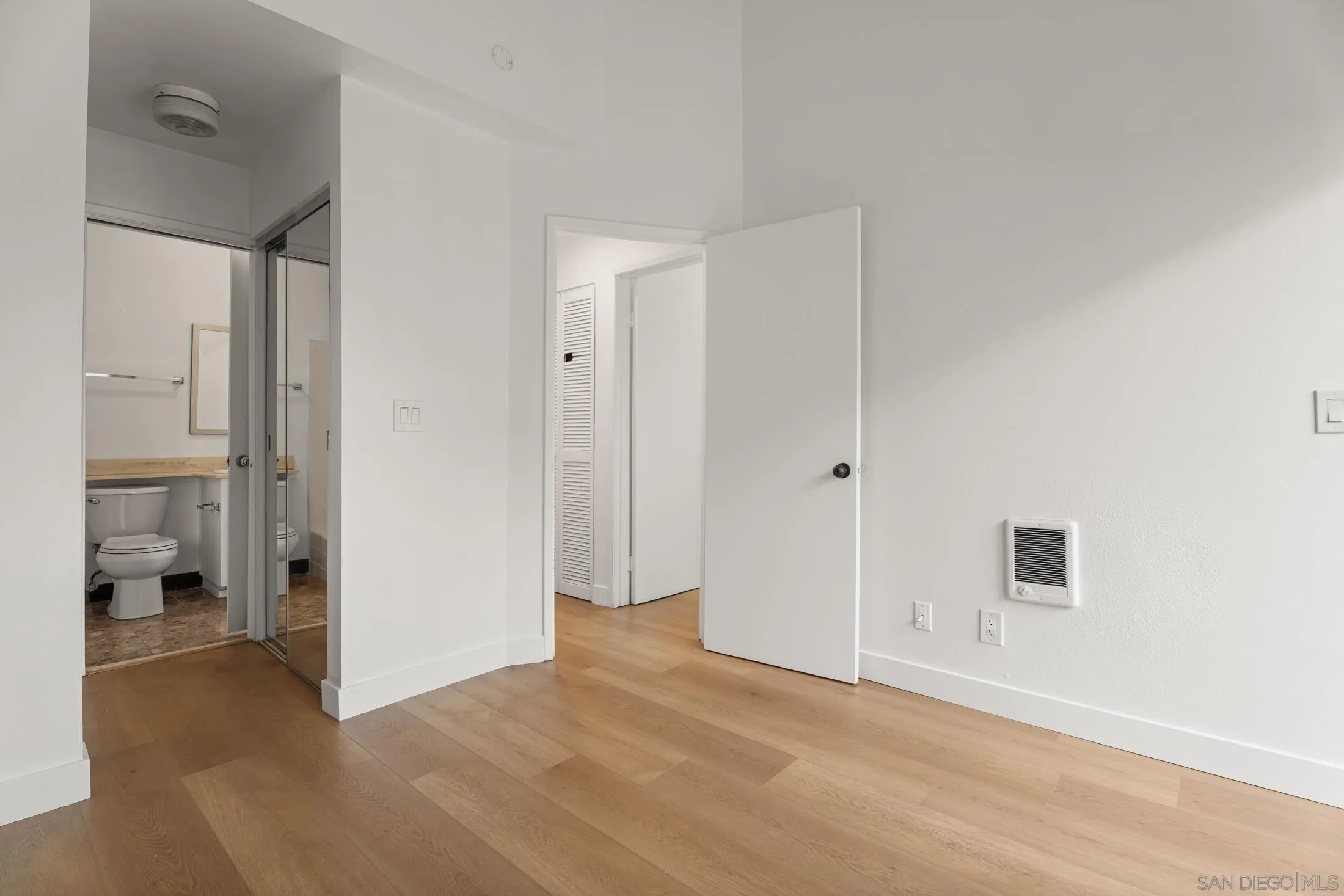 https://cdn.realtyfeed.com/cdn/127/260019928/5133d92f05cecf2fffe82dbb80a9db03.webp