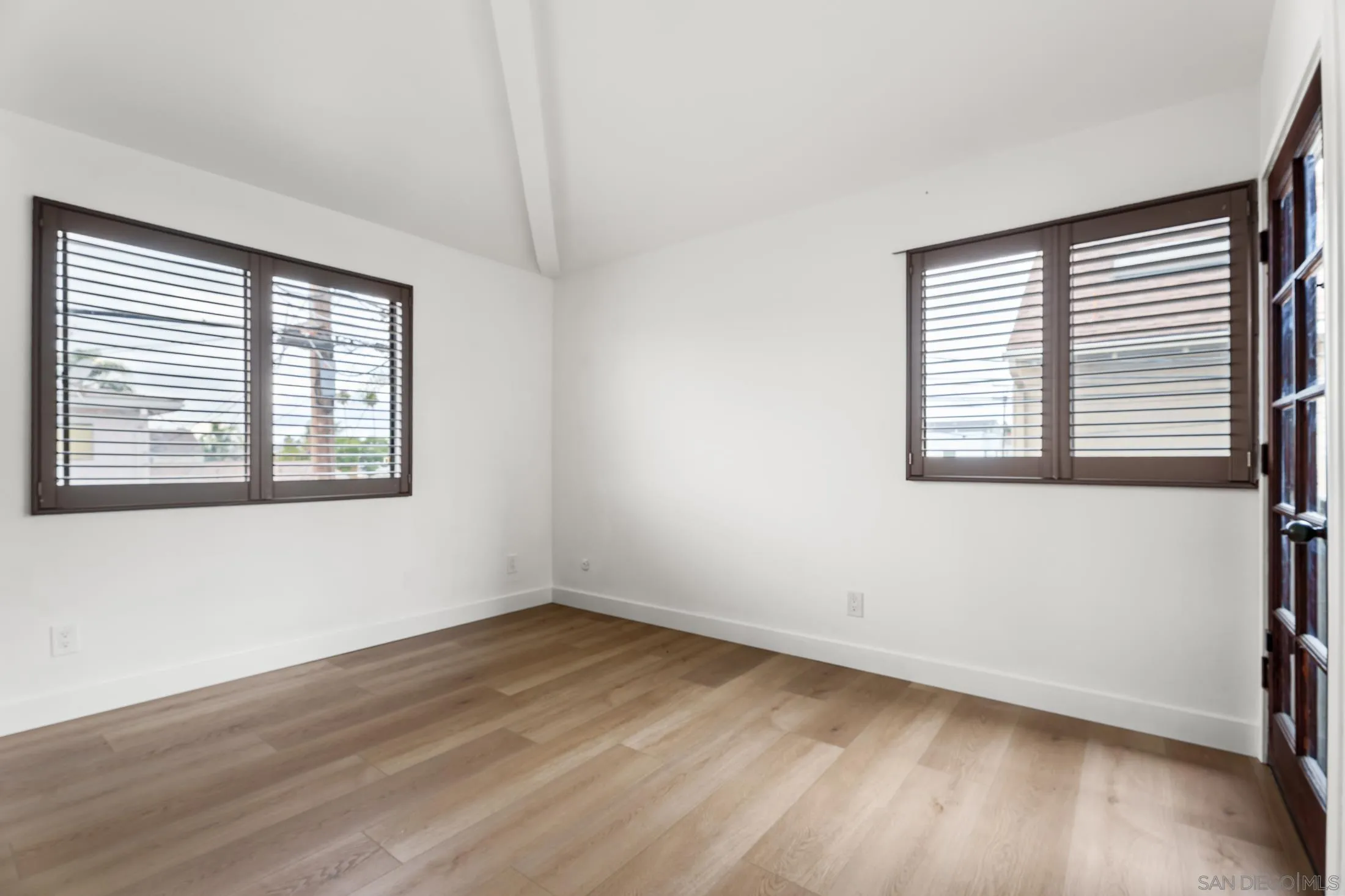 https://cdn.realtyfeed.com/cdn/127/260019928/685b421cf735924c8c9d8d44877a5c71.webp