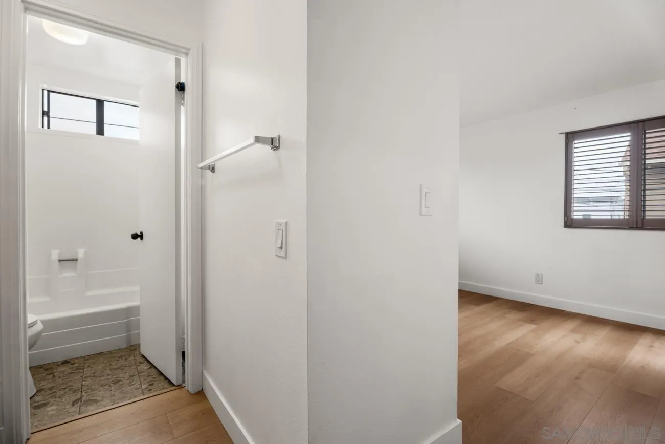 https://cdn.realtyfeed.com/cdn/127/260019928/790e2fc58596fabbb8d1c7b61f281c03.webp