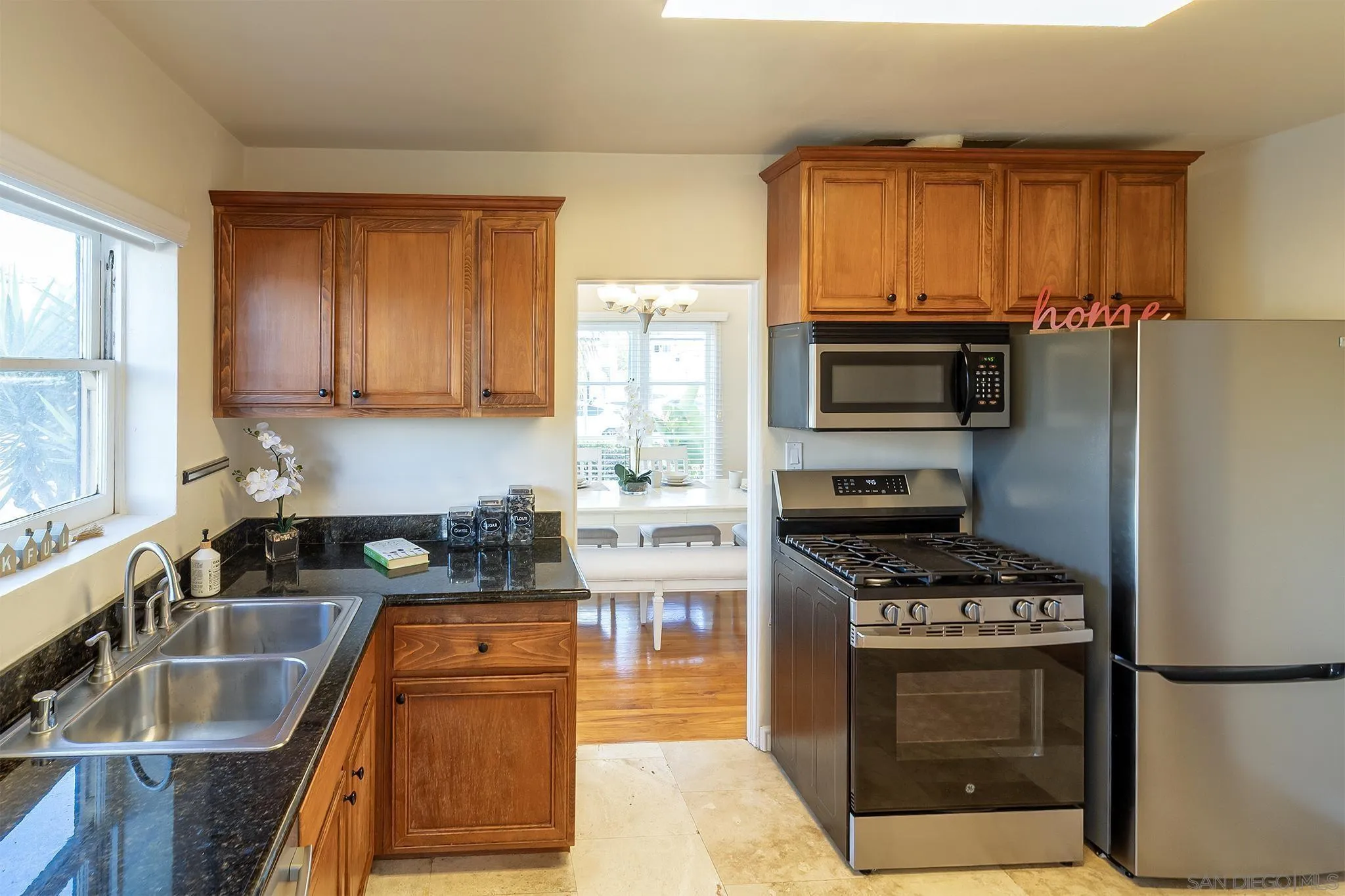 https://cdn.realtyfeed.com/cdn/127/260019929/86e0079892bb0a63b8382d8ad36c060d.webp