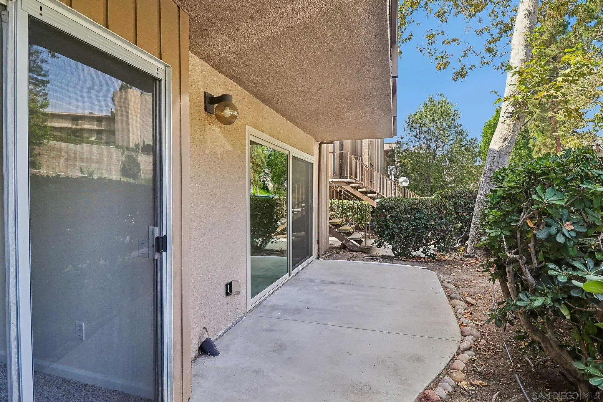 Photo #5: 260019930 Listing: Photo #5