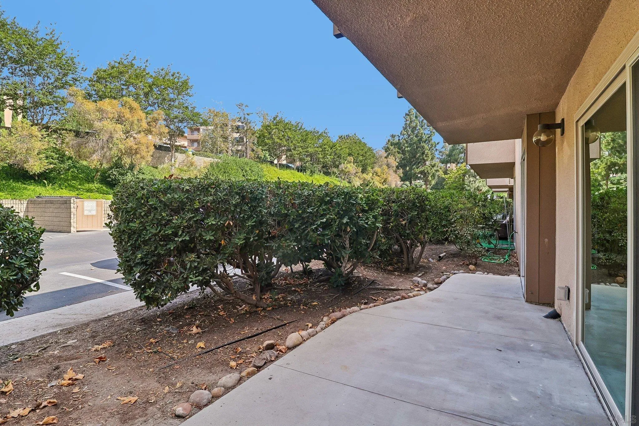 Photo #4: 260019930 Listing: Photo #4