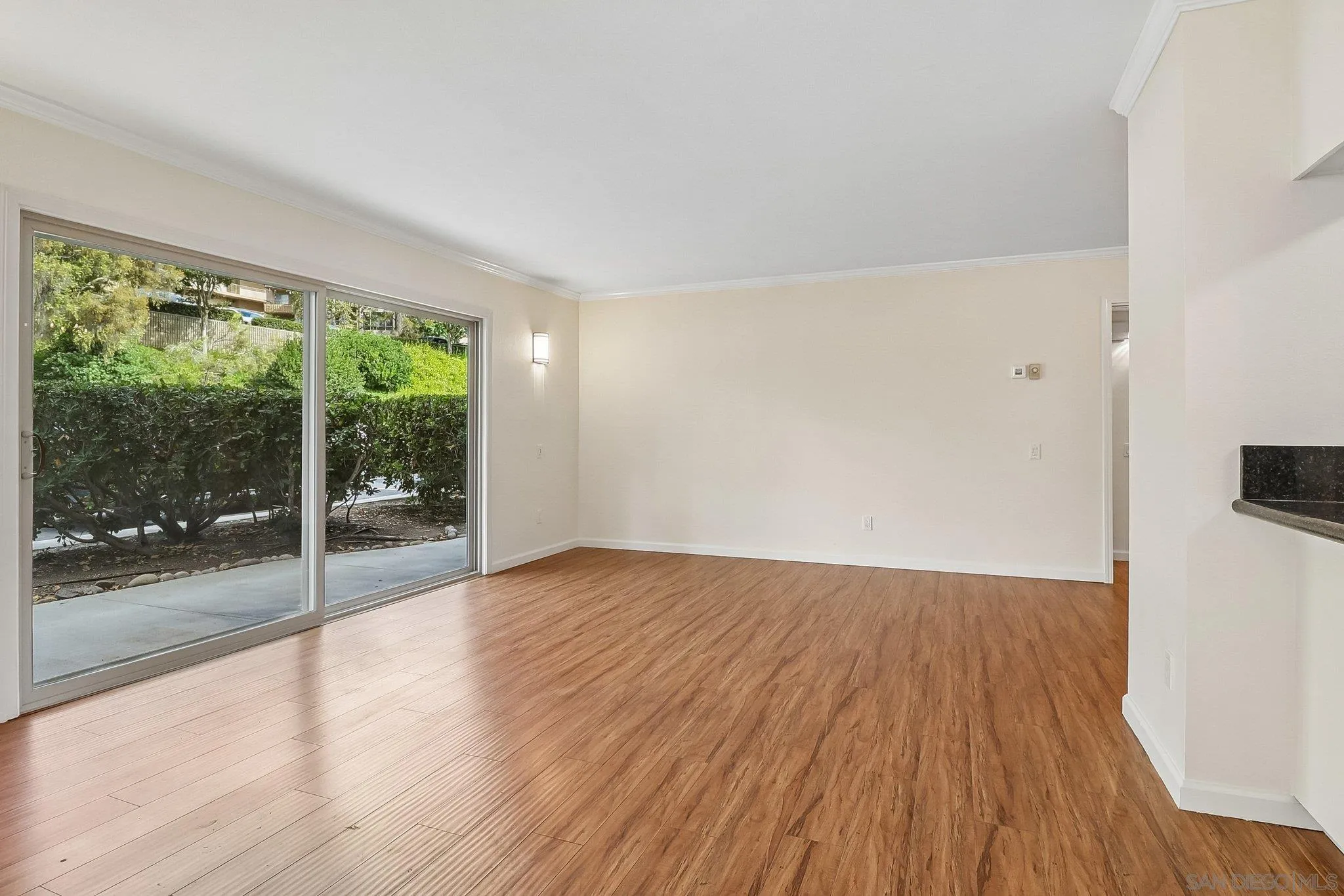 Photo #7: 260019930 Listing: Photo #7