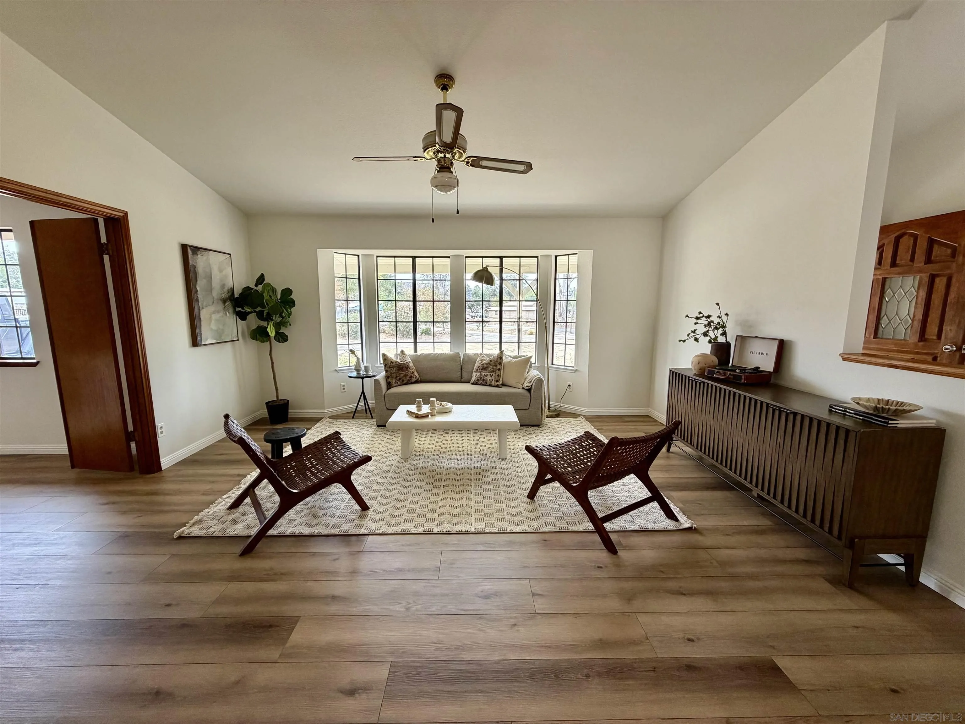 https://cdn.realtyfeed.com/cdn/127/260019931/0a6a78499f6611db4f87b3eb28f3b0ea.webp
