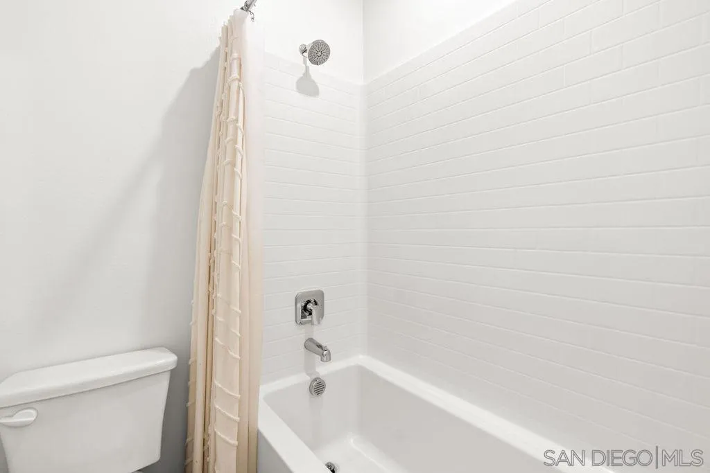 Photo #41: 260019932 Listing: Photo #41