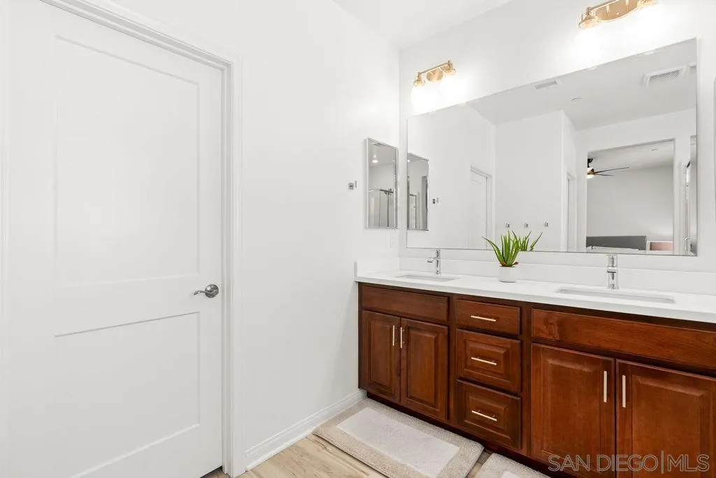 Photo #34: 260019932 Listing: Photo #34