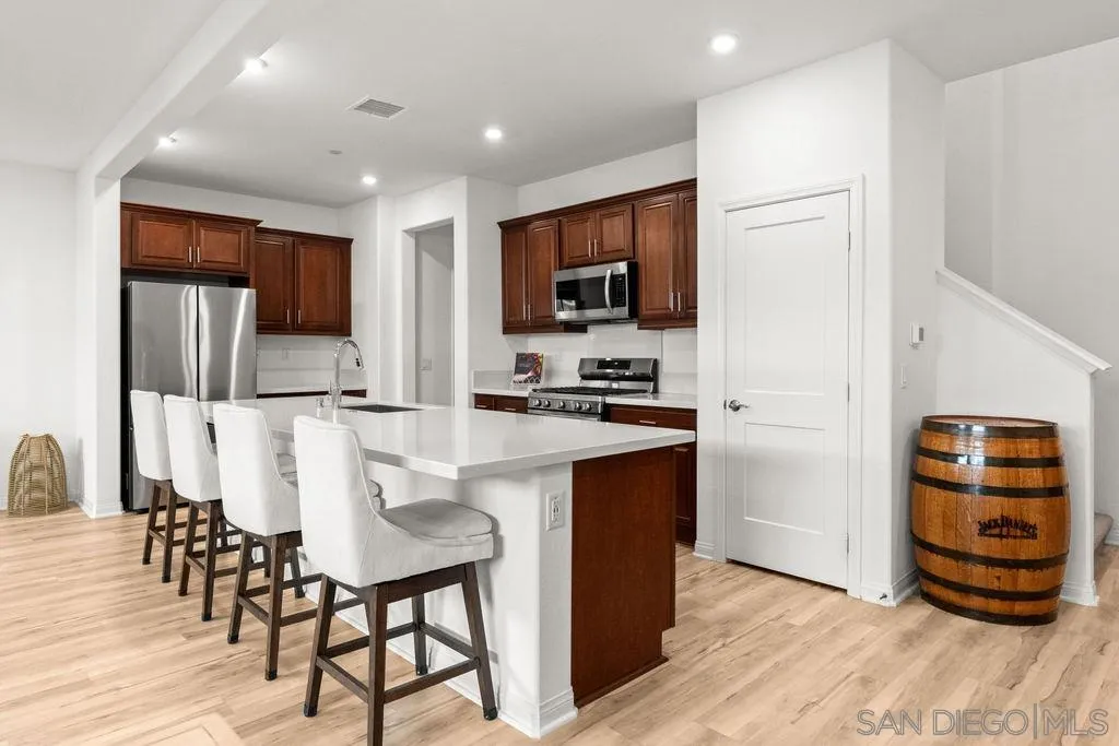 Photo #10: 260019932 Listing: Photo #10