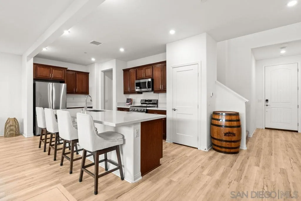Photo #9: 260019932 Listing: Photo #9