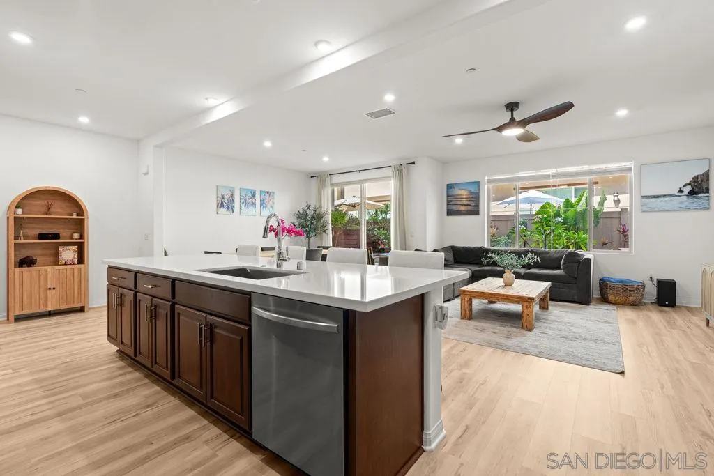 Photo #13: 260019932 Listing: Photo #13