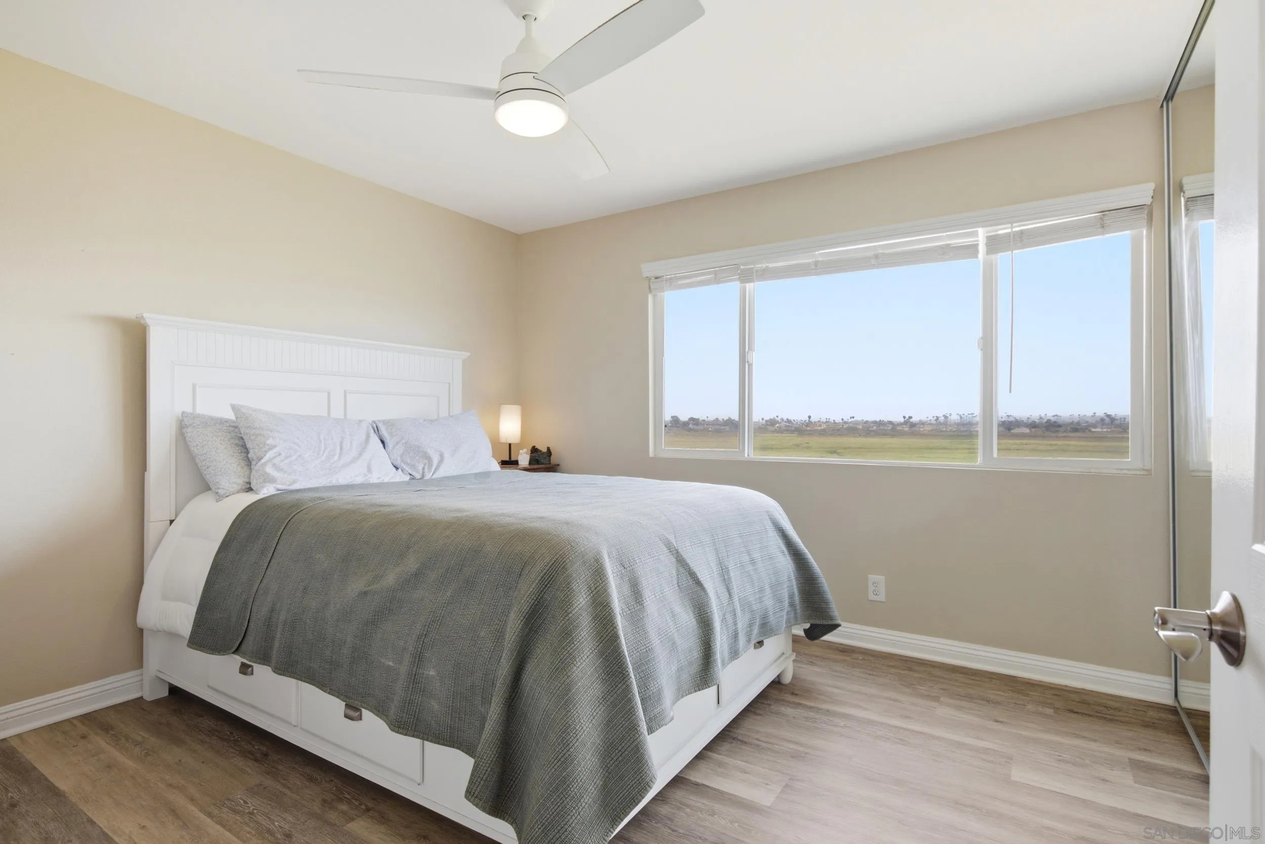 Photo #5: 260019938 Listing: Photo #5
