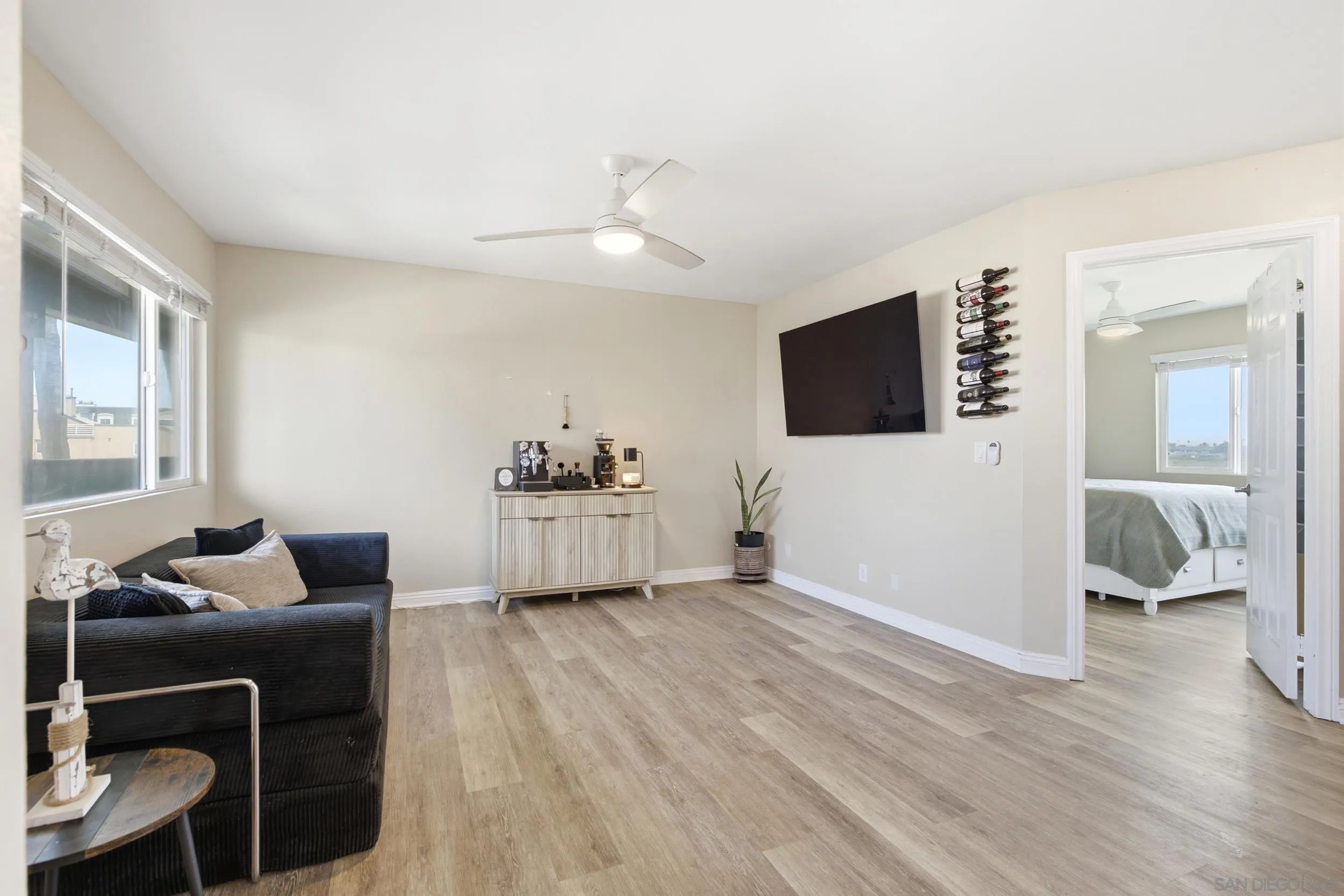 Photo #1: 260019938 Listing: Photo #1