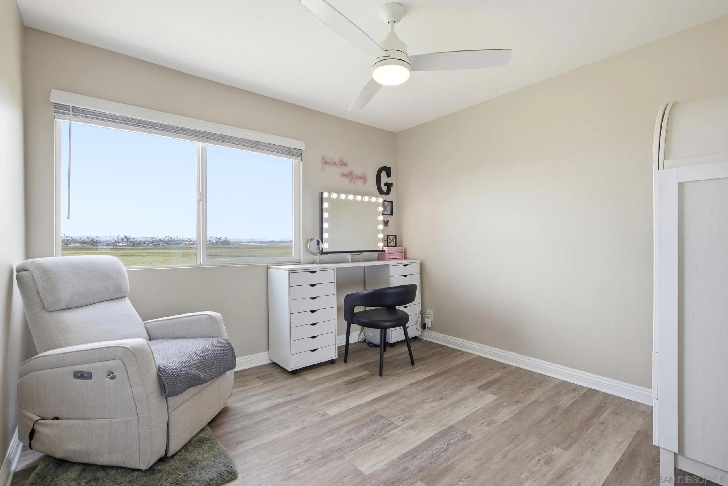 Photo #6: 260019938 Listing: Photo #6