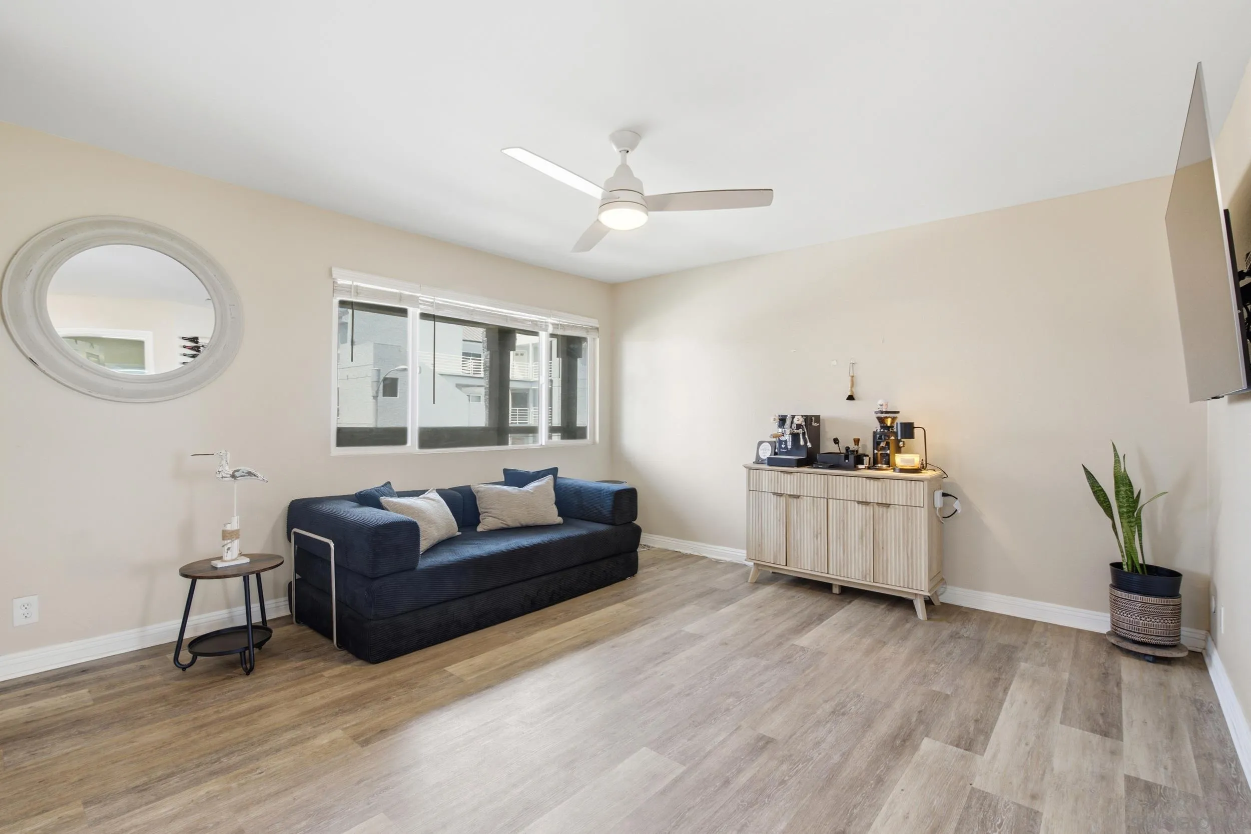 Photo #3: 260019938 Listing: Photo #3