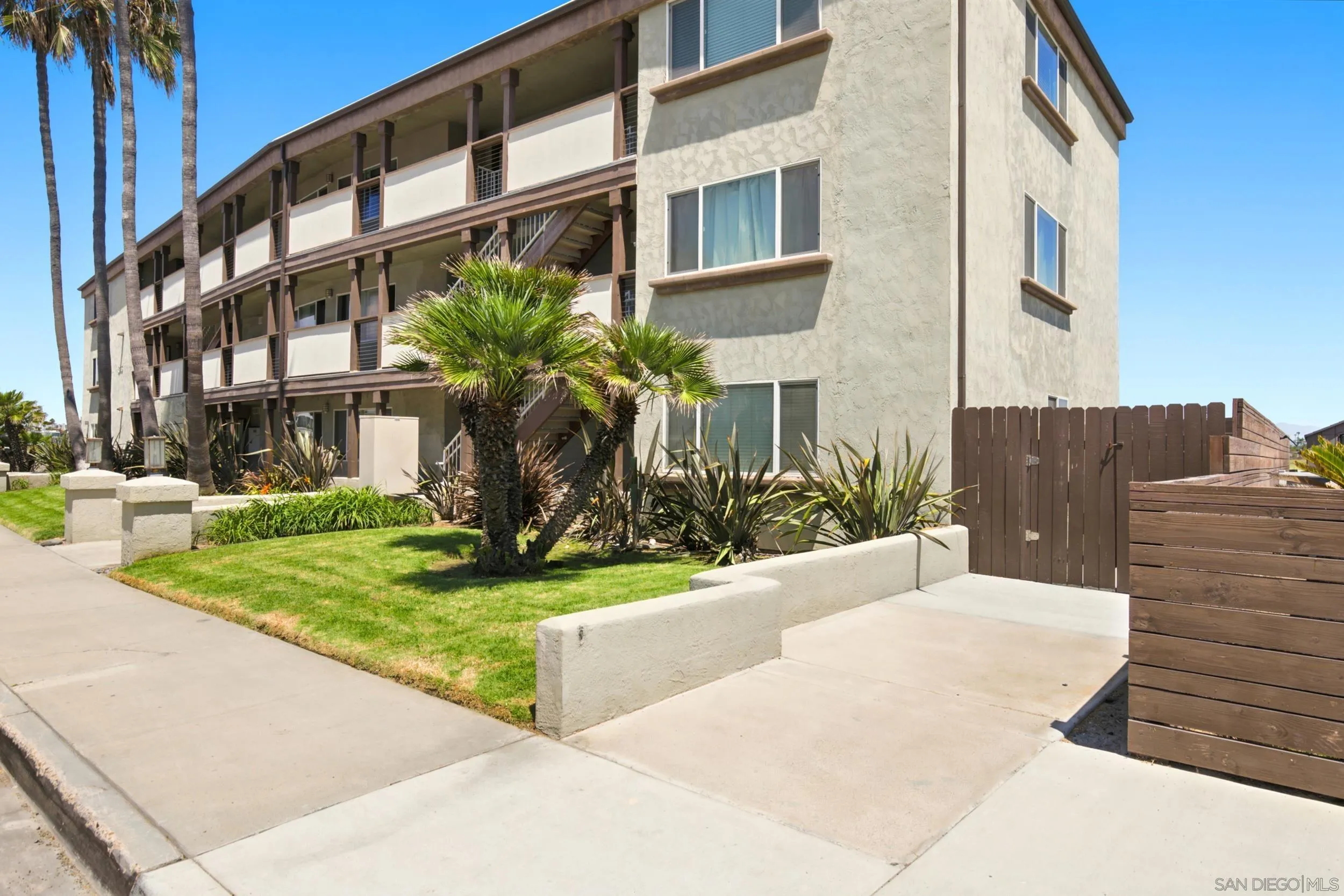 Photo #10: 260019938 Listing: Photo #10