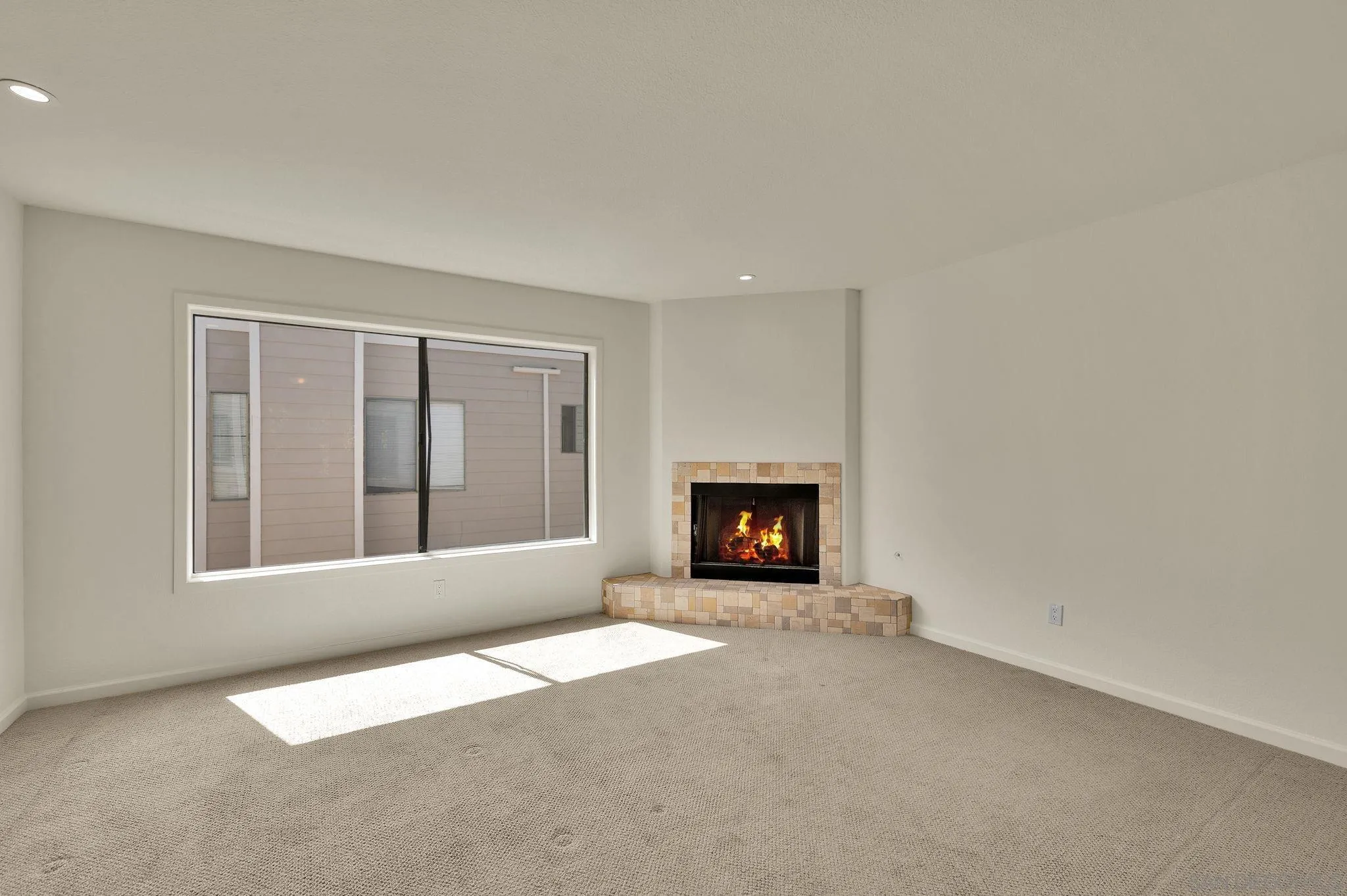 Photo #3: 260019939 Listing: Photo #3