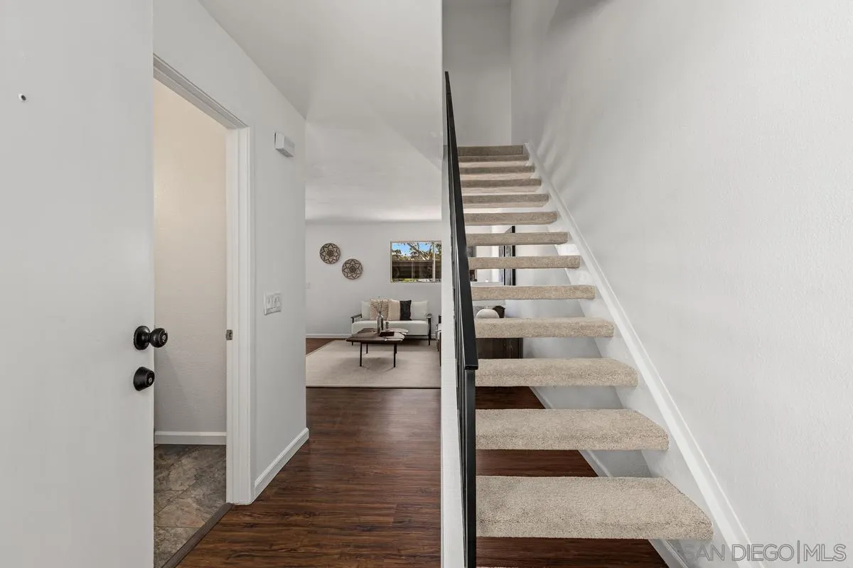 Photo #7: 260019943 Listing: Photo #7