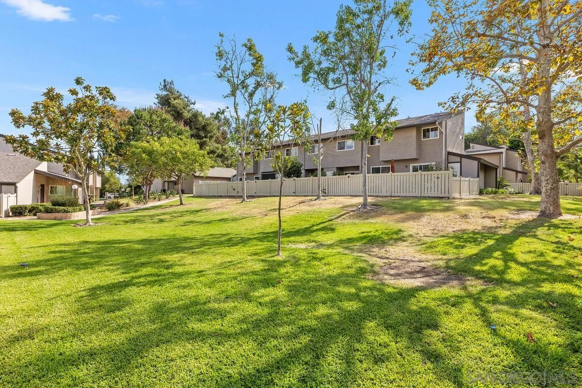 Photo #34: 260019943 Listing: Photo #34