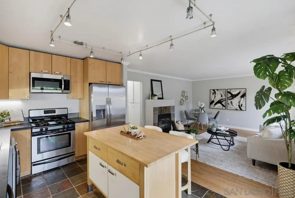 Photo #14: 260019944 Listing: Photo #14