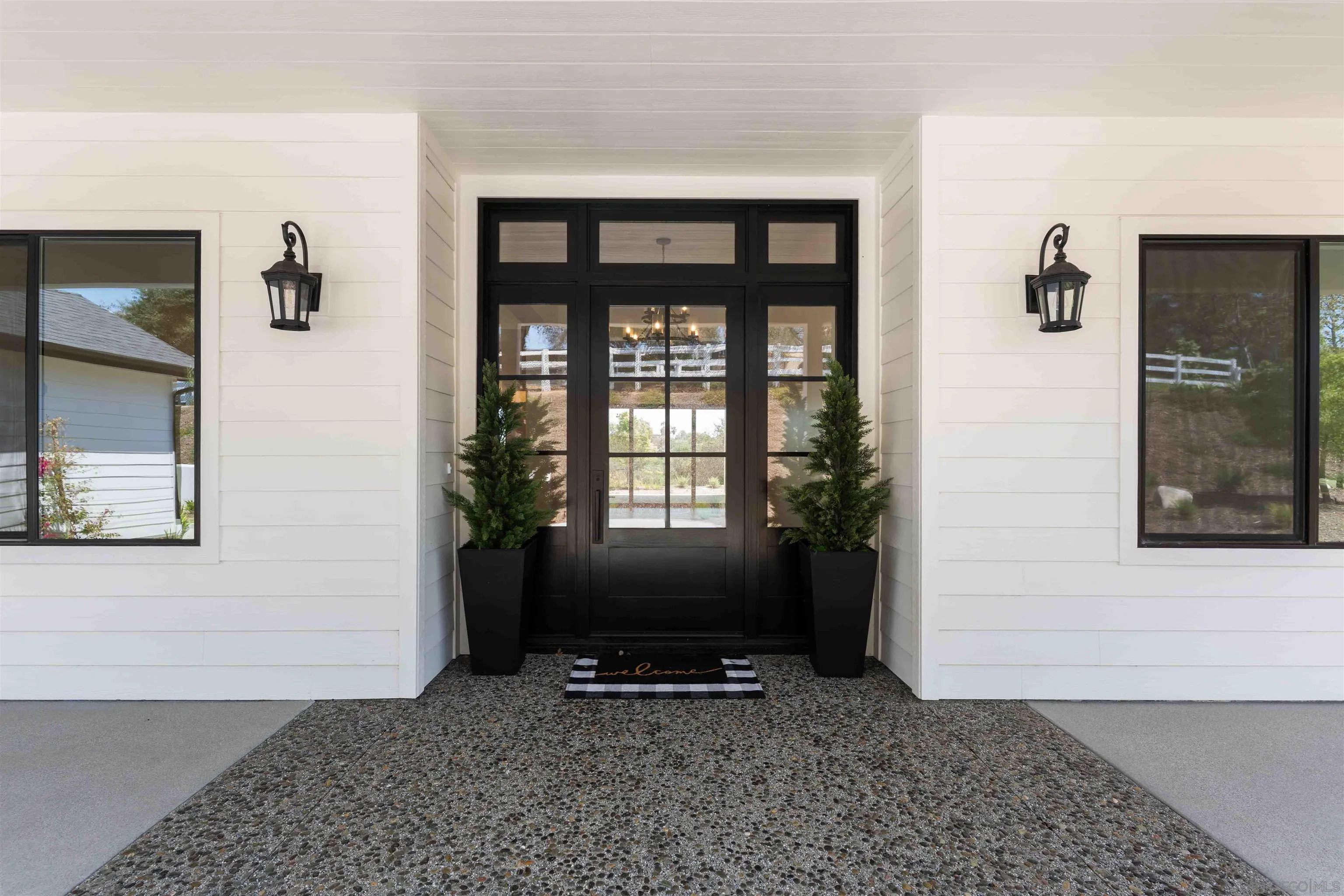 https://cdn.realtyfeed.com/cdn/127/260019945/389567fc064fe02fa40a5b153fdb4a5a.webp