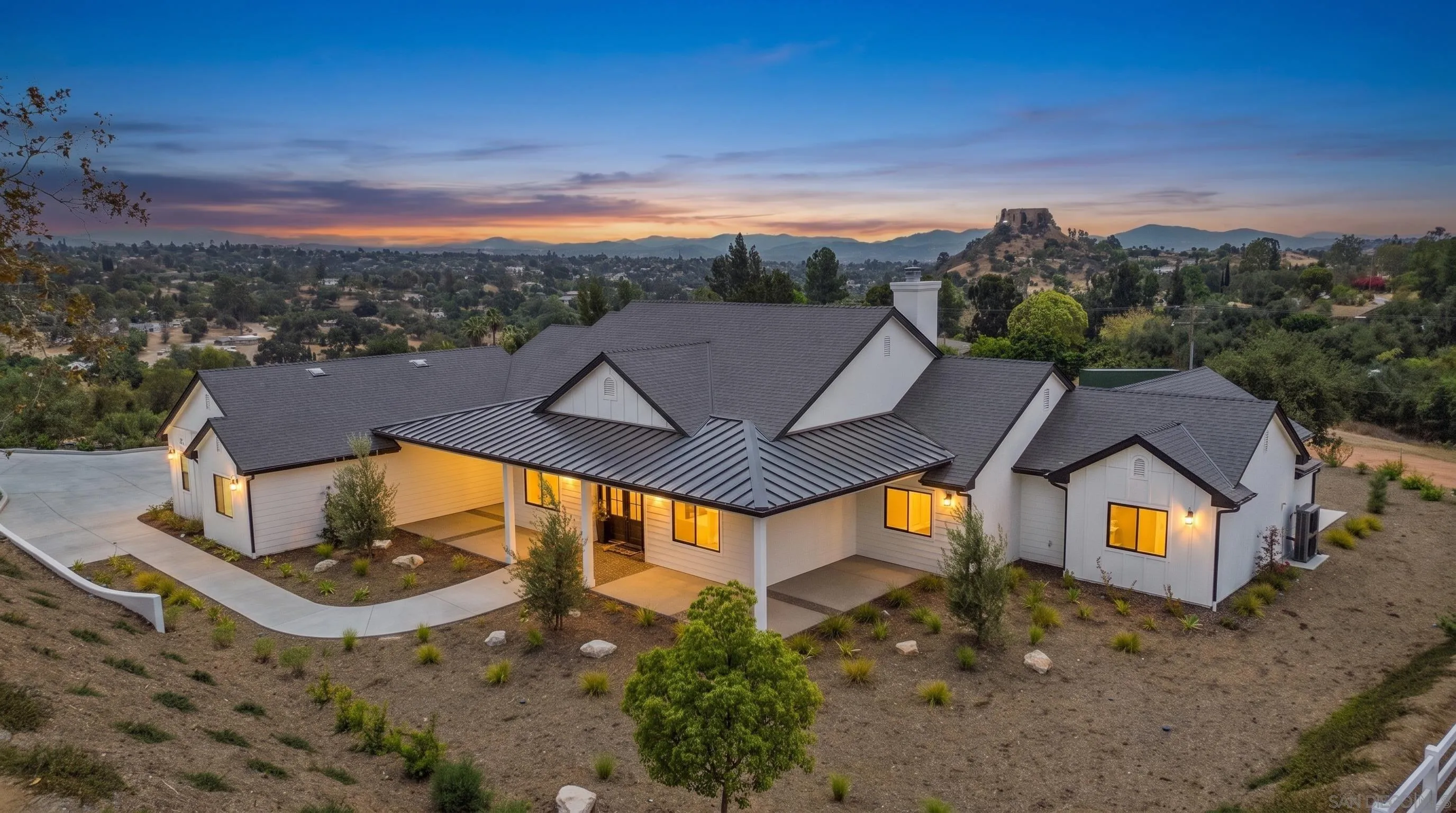 https://cdn.realtyfeed.com/cdn/127/260019945/8e57662008d39e03856e013ab4b961c4.webp
