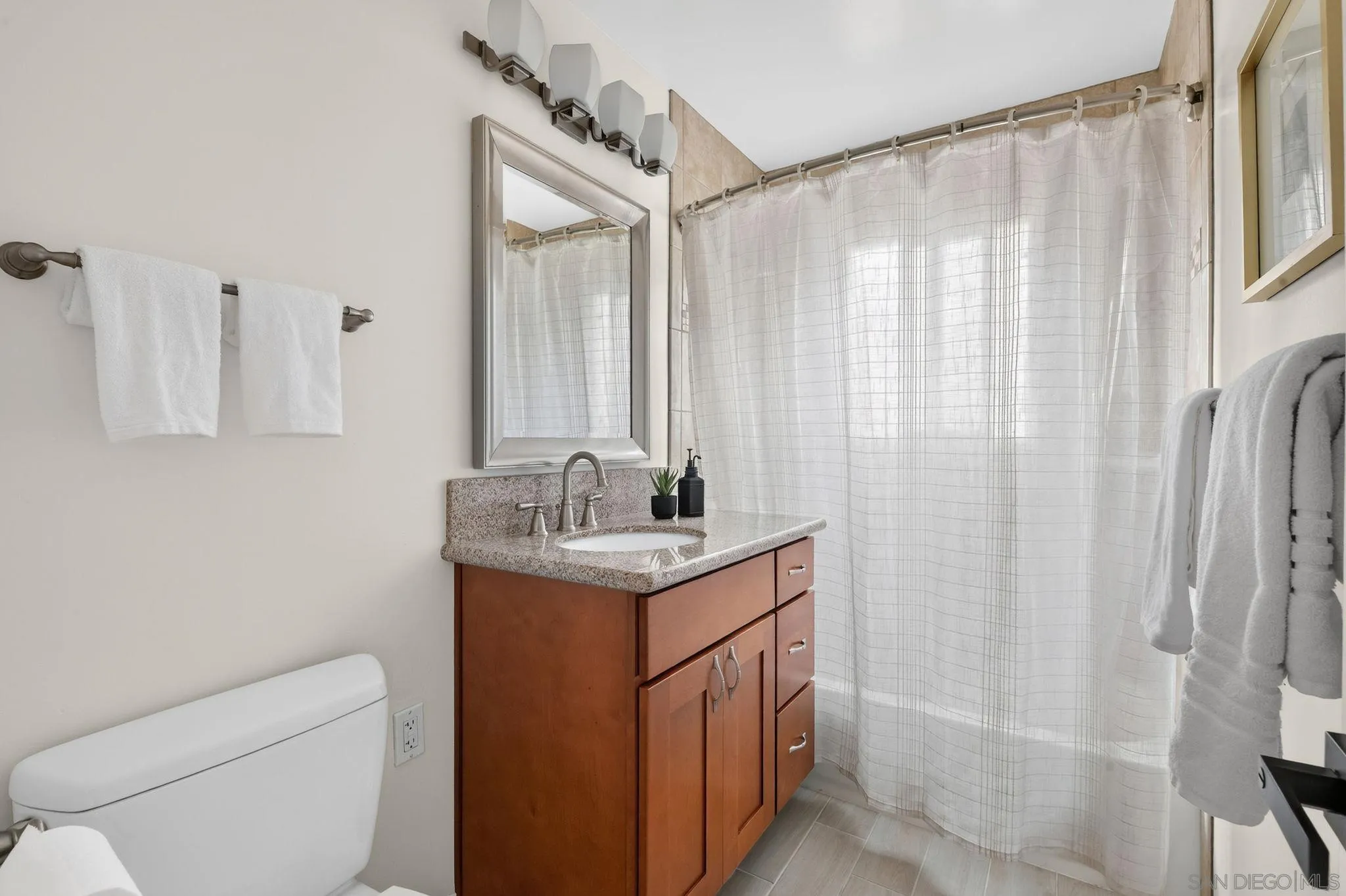 https://cdn.realtyfeed.com/cdn/127/260019946/8dbe4c1444512e416bd759d794447e26.webp