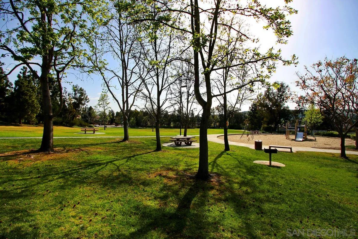 Photo #27: 260019947 Listing: Photo #27
