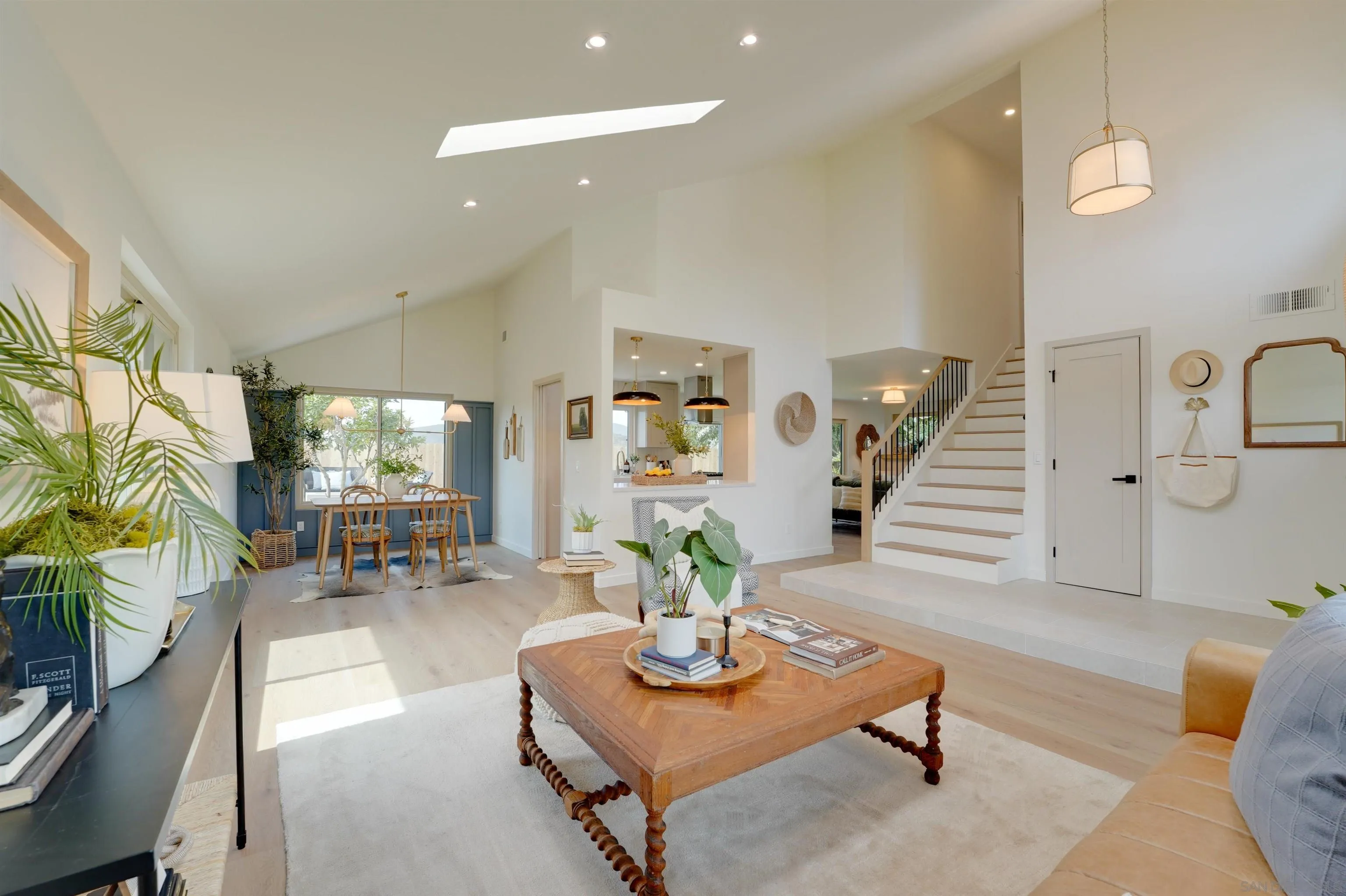 https://cdn.realtyfeed.com/cdn/127/260019949/3d523fe468f2eb0a913ad92dd79fc8cc.webp