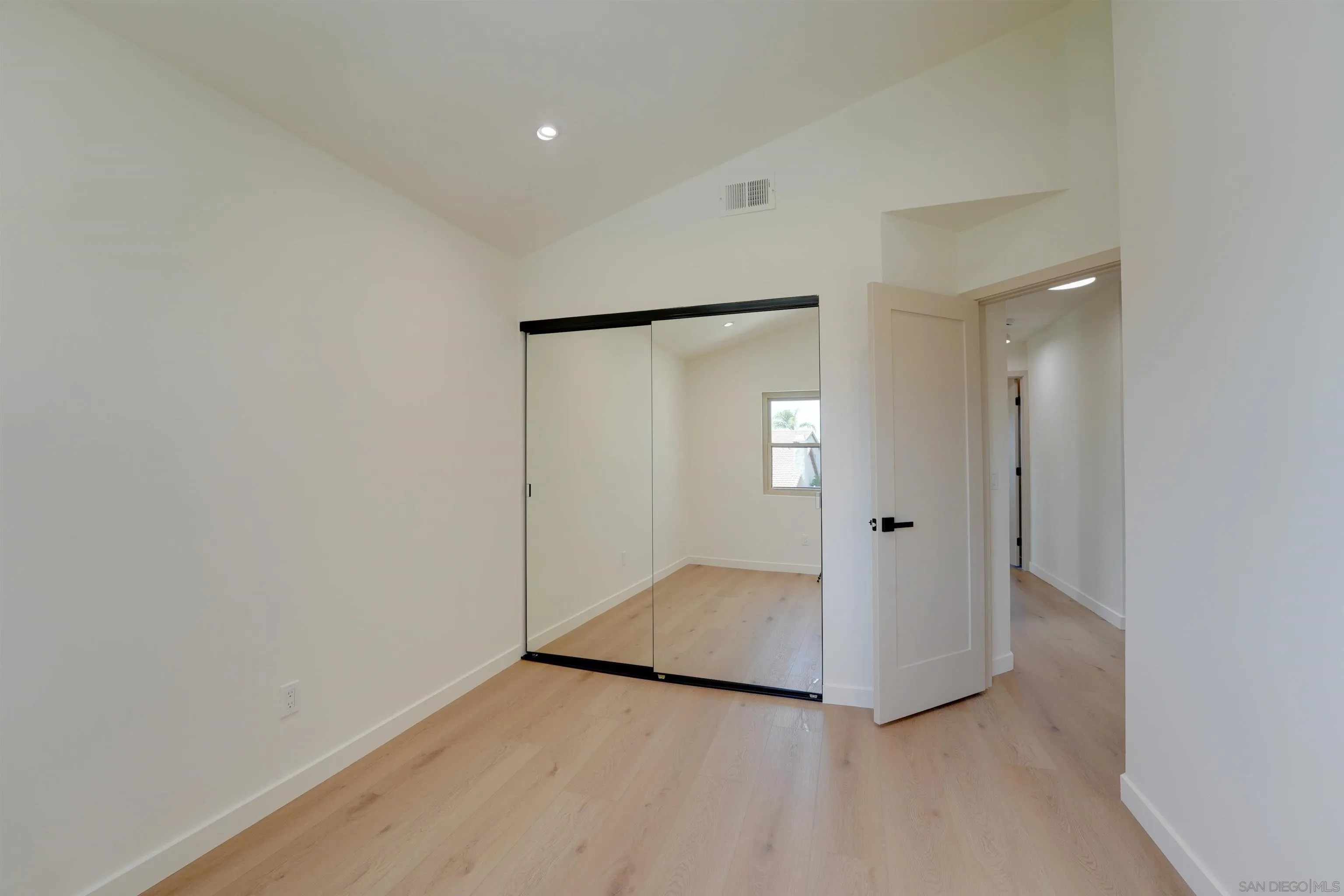 https://cdn.realtyfeed.com/cdn/127/260019949/412309b441a58d8c909742e9b54fdab4.webp