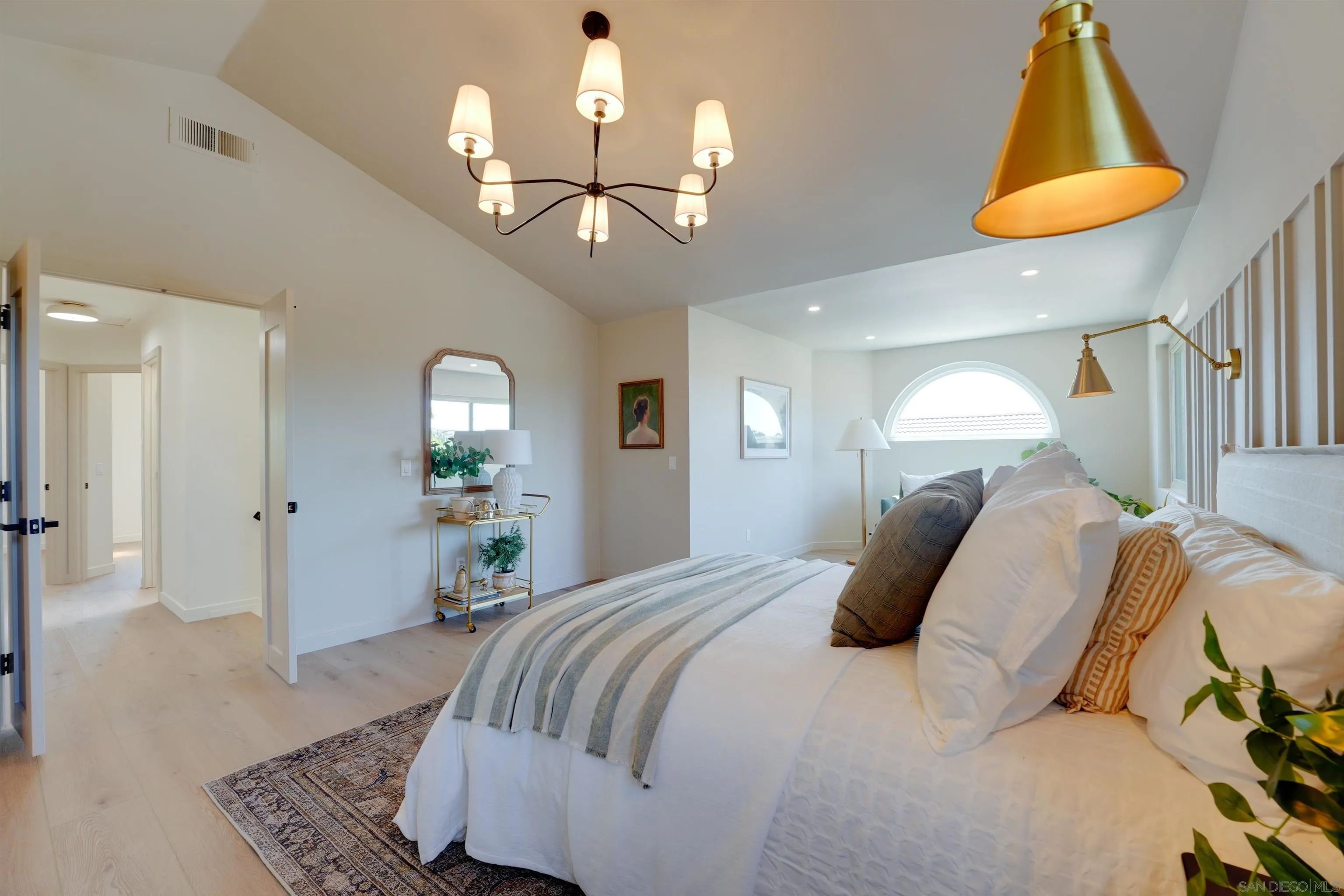 https://cdn.realtyfeed.com/cdn/127/260019949/75c159b7f207ead1d370baff9100cf03.webp