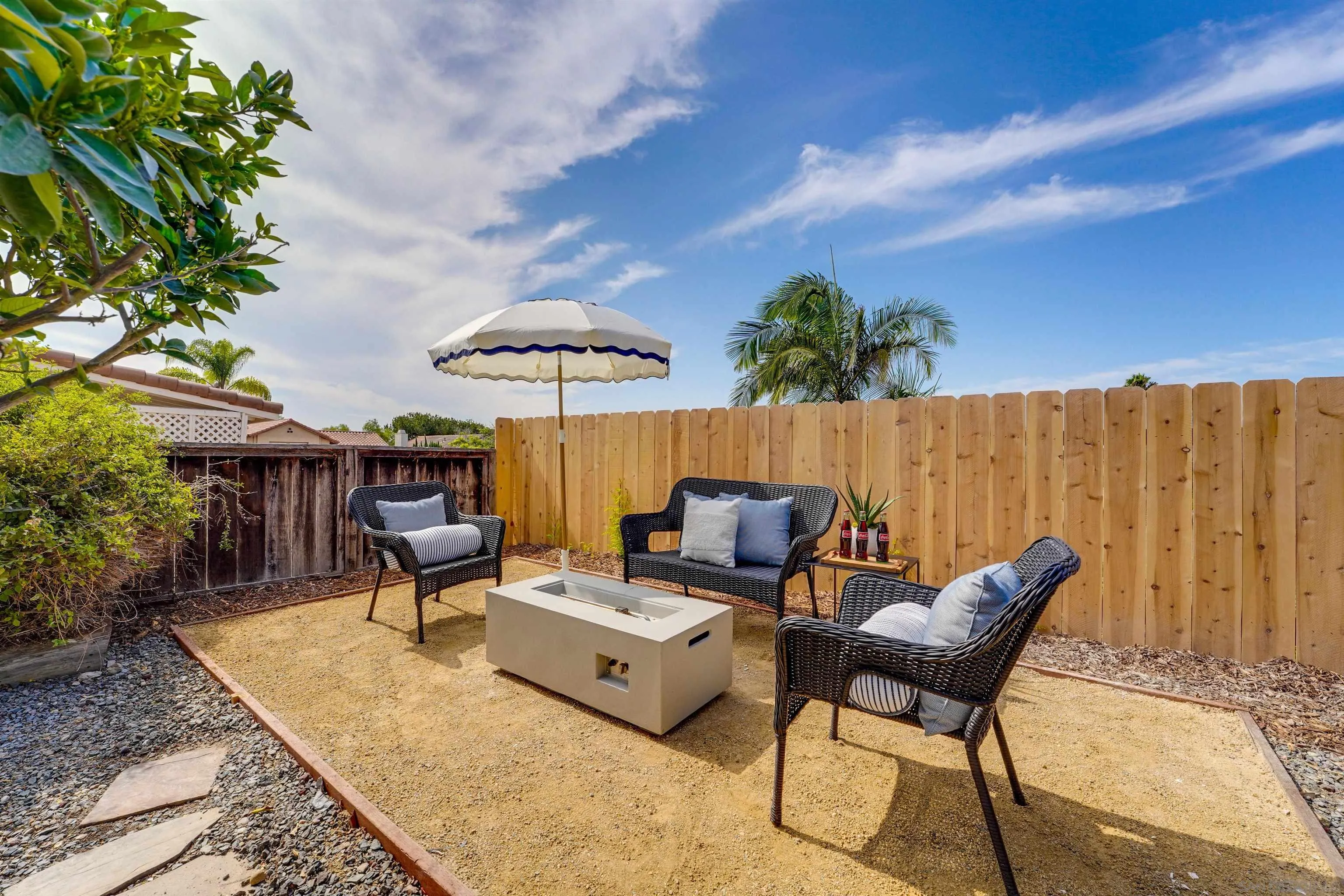 https://cdn.realtyfeed.com/cdn/127/260019949/a725feb5ef4312e361ac477db7d271ce.webp
